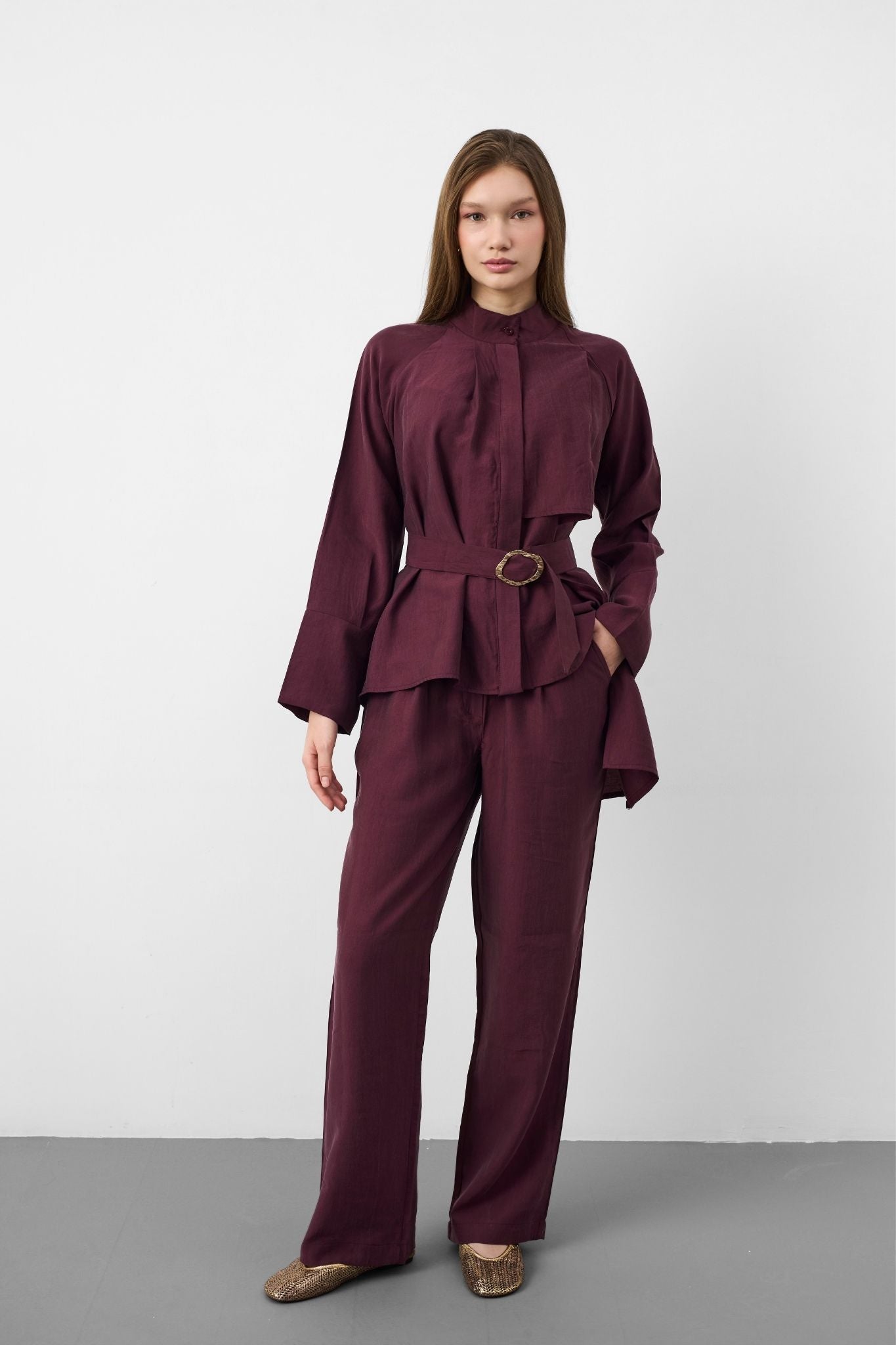 Mürdüm Kadın Premium Tencel Dokulu Gold Tokalı Kemerli Modern Kesim Takım