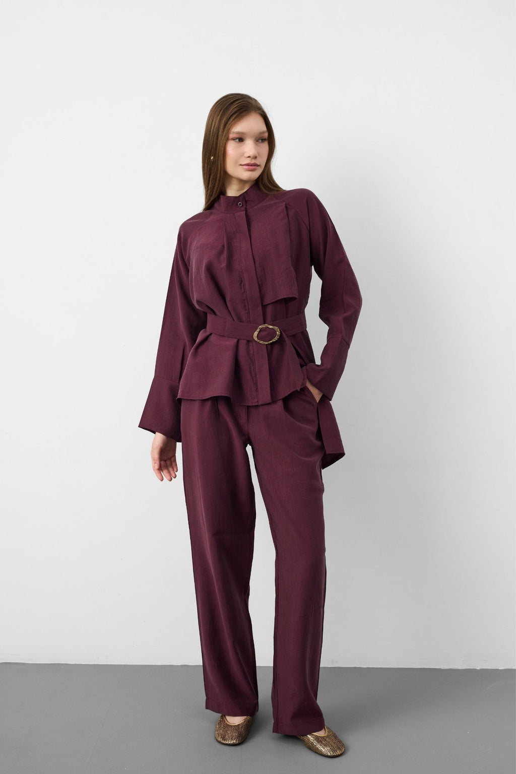 Mürdüm Kadın Premium Tencel Dokulu Gold Tokalı Kemerli Modern Kesim Takım