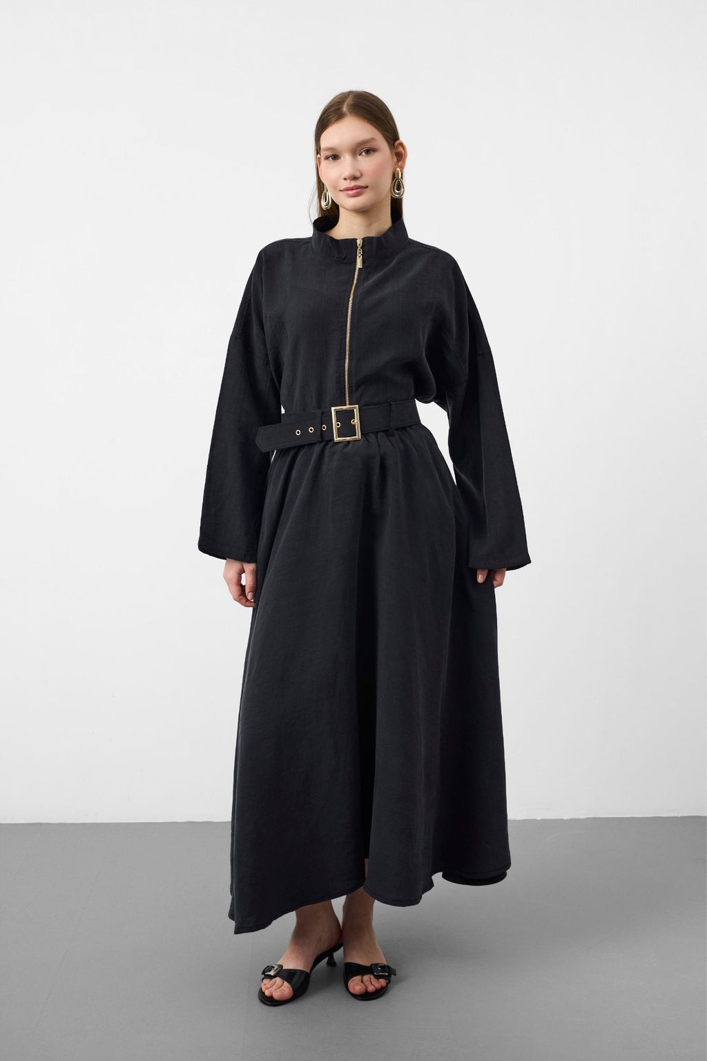 Siyah Kadın Premium Tencel Kumaş Etek Kemer Detaylı Akışkan Dokulu Ceket Etek Takım
