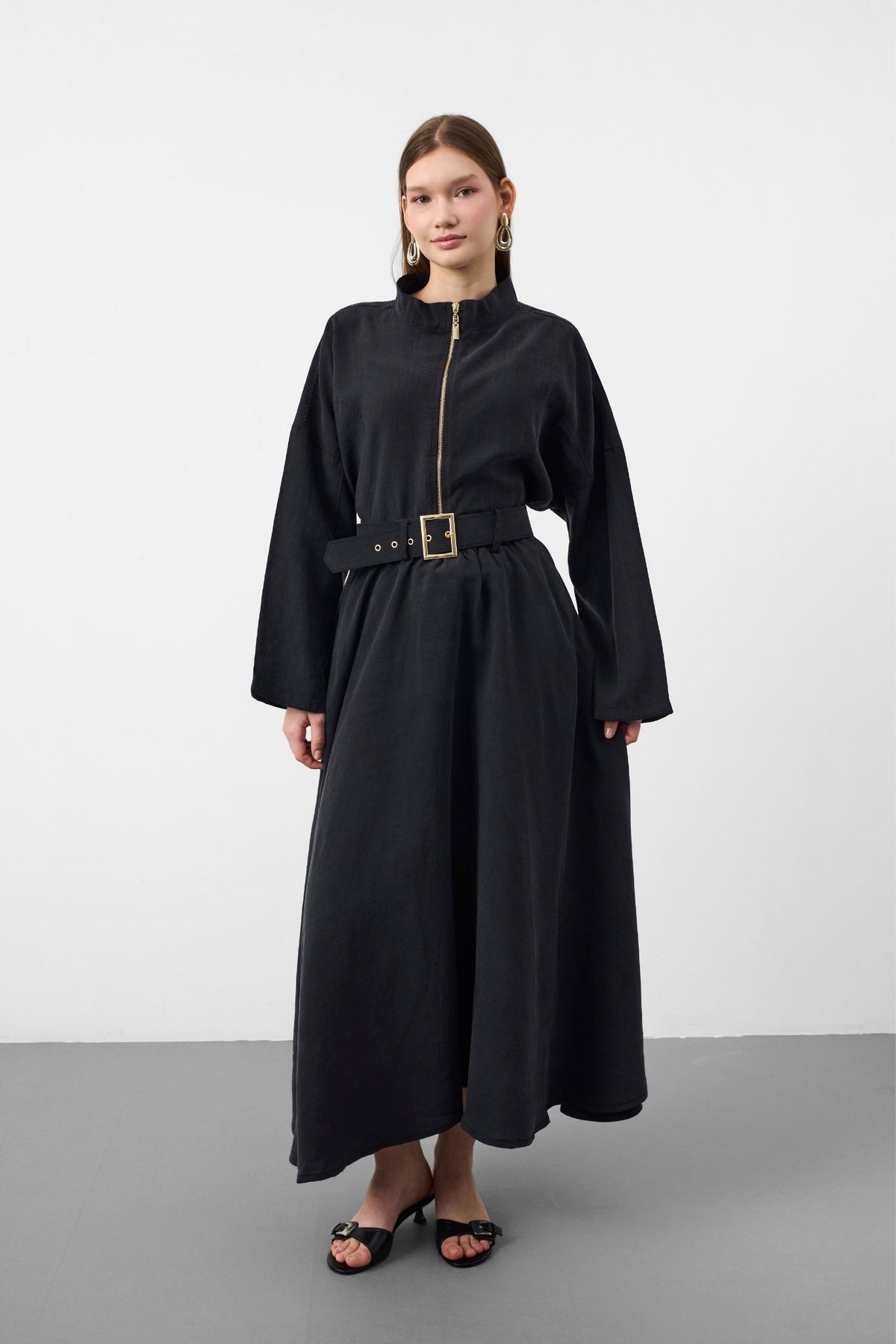 Siyah Kadın Premium Tencel Kumaş Etek Kemer Detaylı Akışkan Dokulu Ceket Etek Takım
