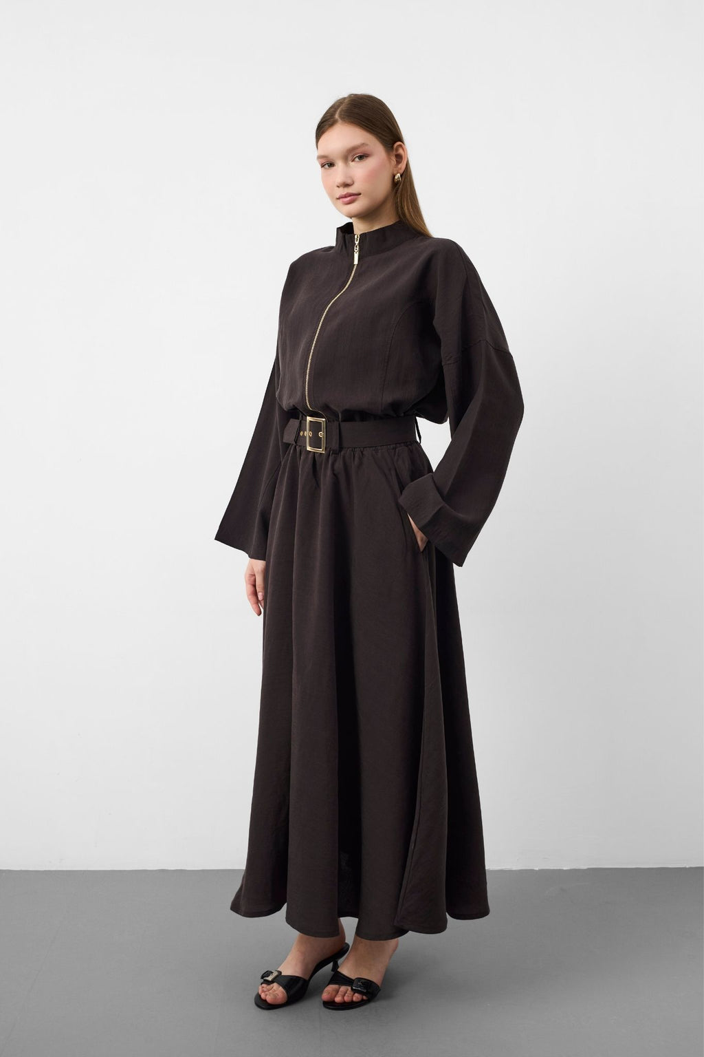 Kahve Kadın Premium Tencel Kumaş Etek Kemer Detaylı Akışkan Dokulu Ceket Etek Takım