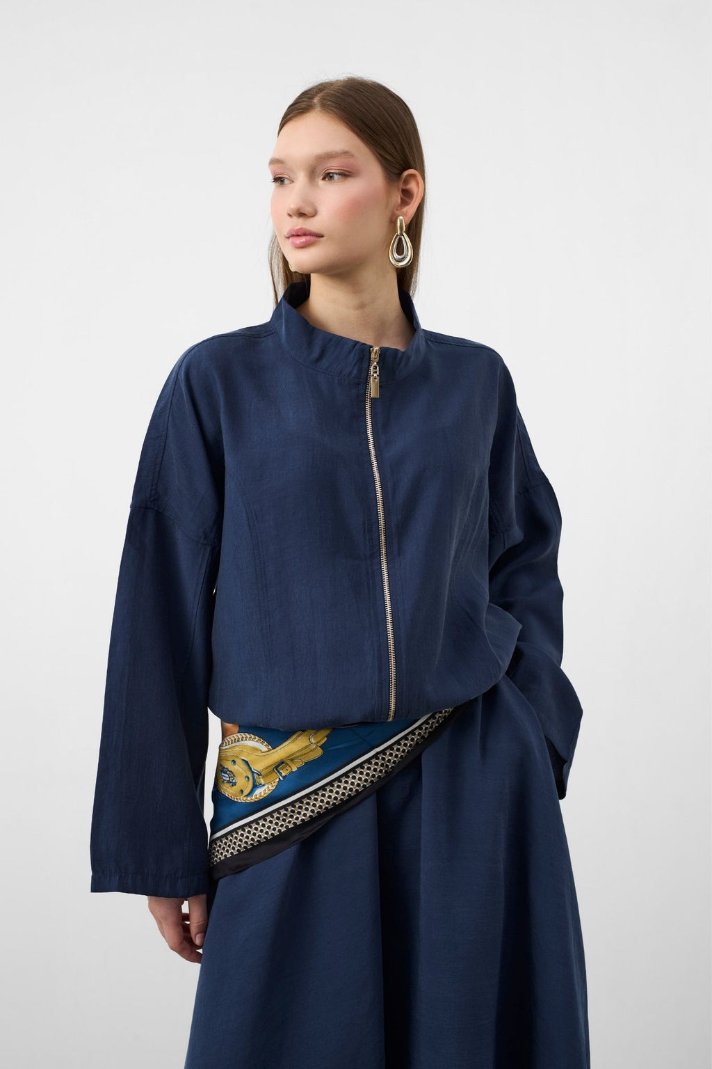 Lacivert Kadın Premium Tencel Kumaş Etek Kemer Detaylı Akışkan Dokulu Ceket Etek Takım