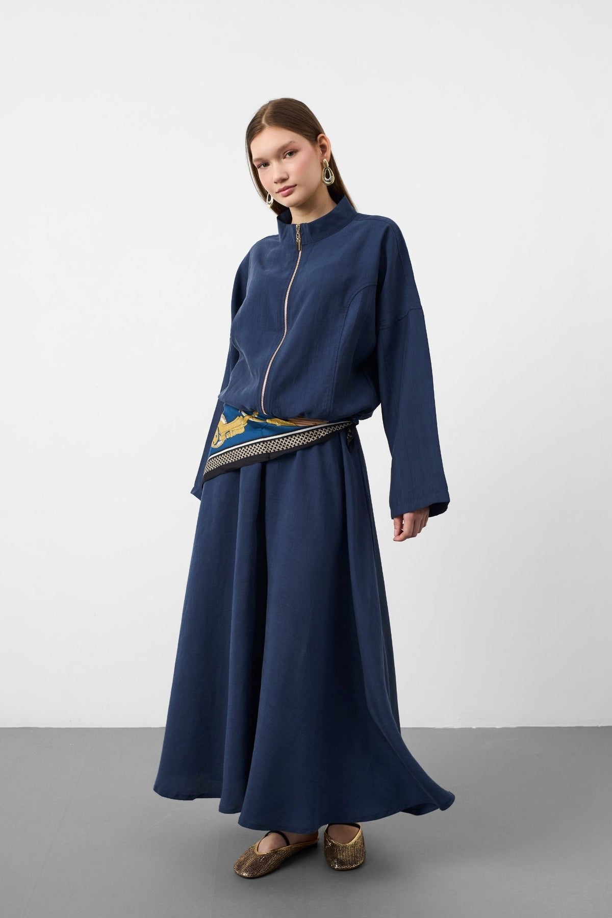 Lacivert Kadın Premium Tencel Kumaş Etek Kemer Detaylı Akışkan Dokulu Ceket Etek Takım