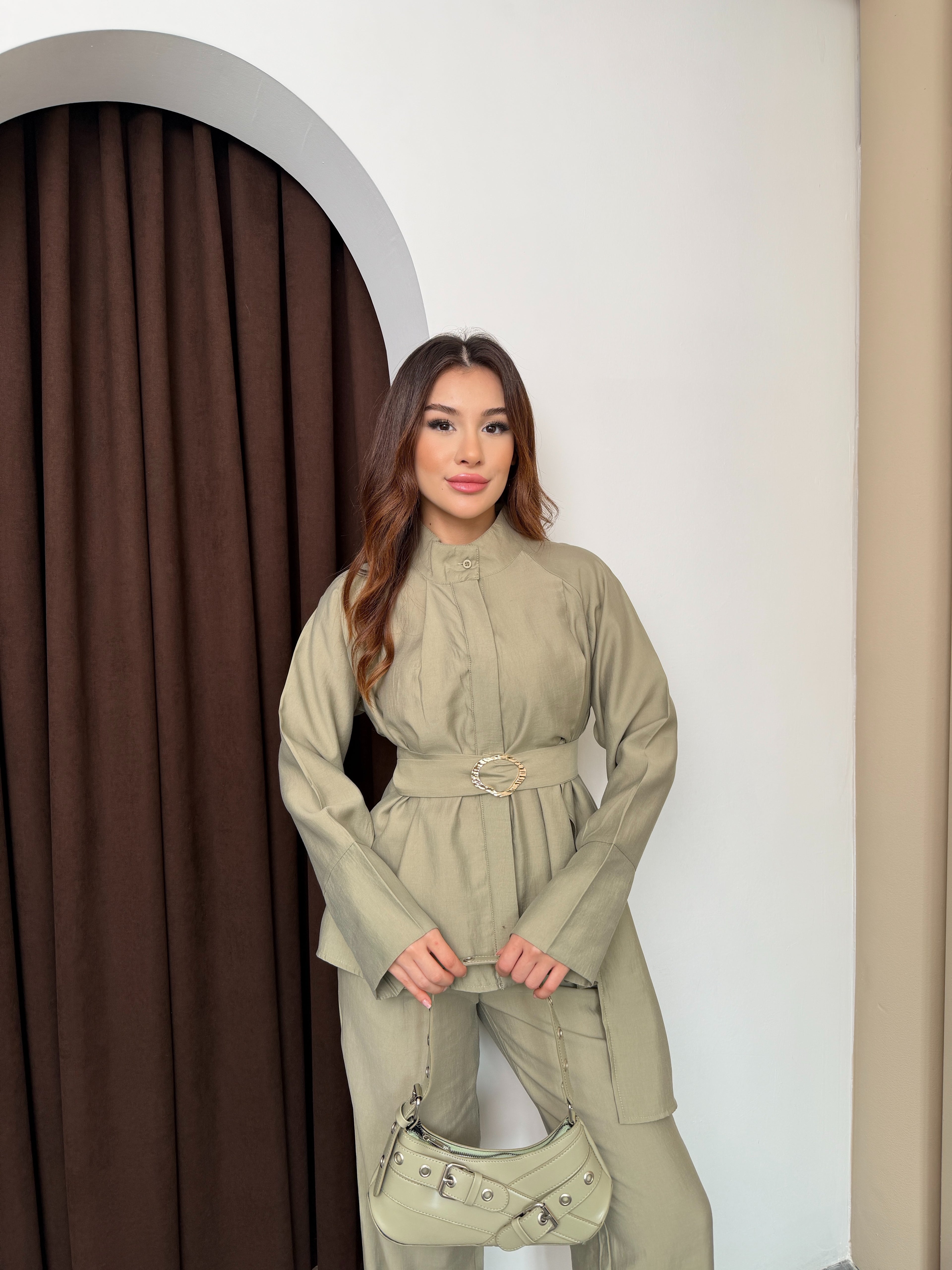 Açık Haki Kadın Premium Tencel Dokulu Gold Tokalı Kemerli Modern Kesim Takım