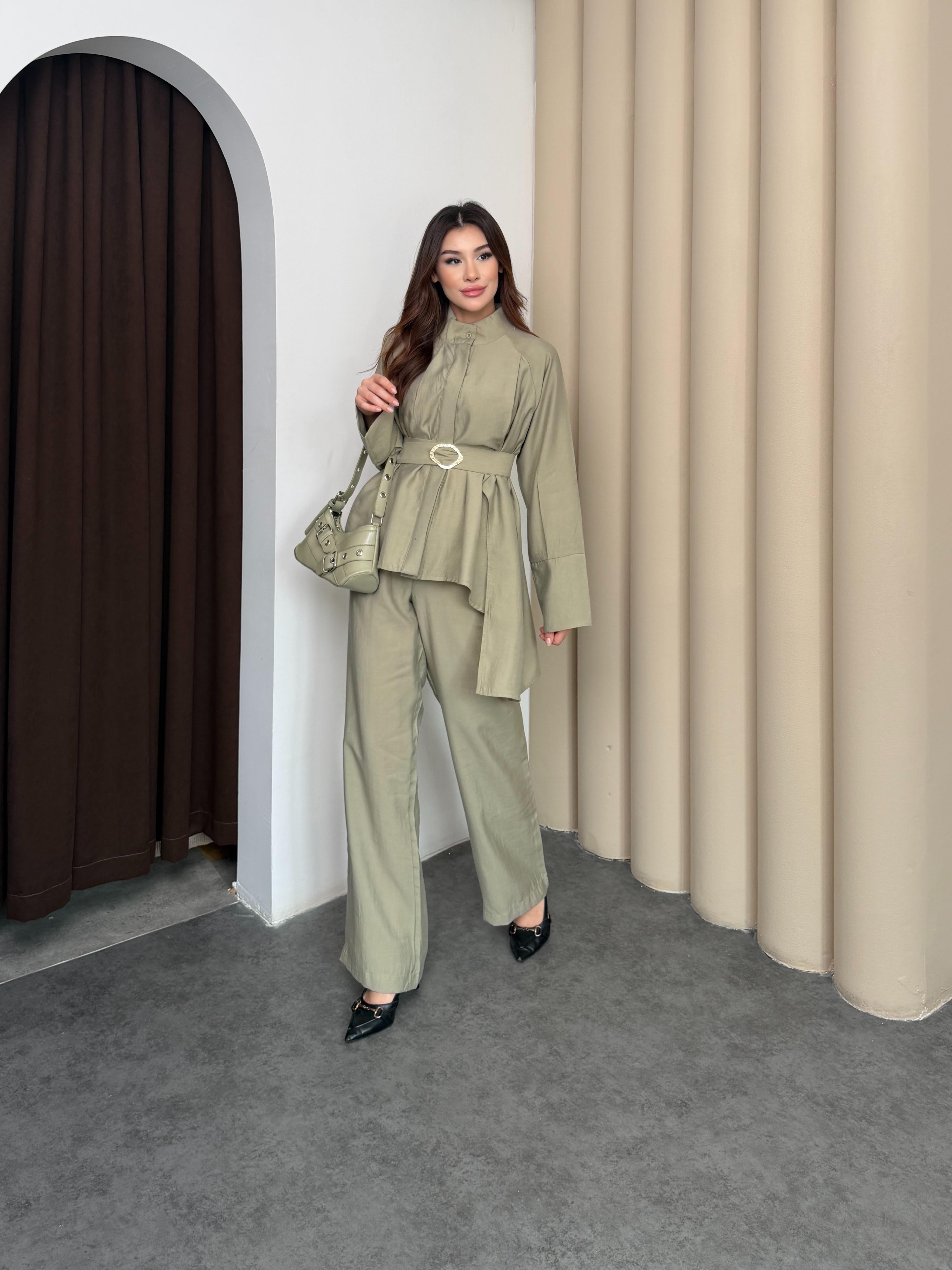 Açık Haki Kadın Premium Tencel Dokulu Gold Tokalı Kemerli Modern Kesim Takım