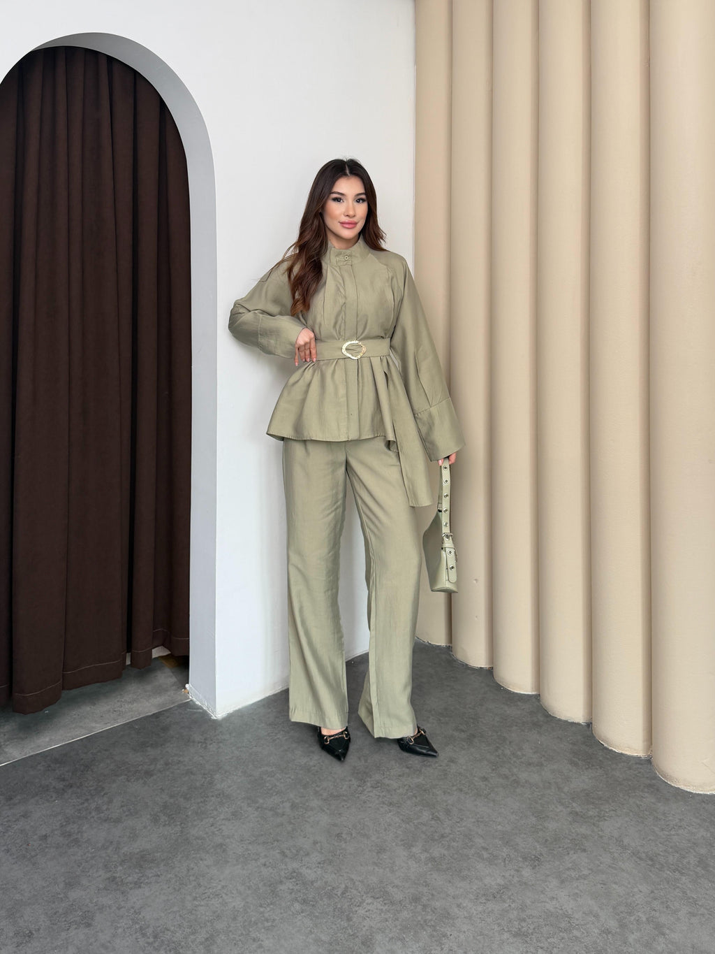Açık Haki Kadın Premium Tencel Dokulu Gold Tokalı Kemerli Modern Kesim Takım