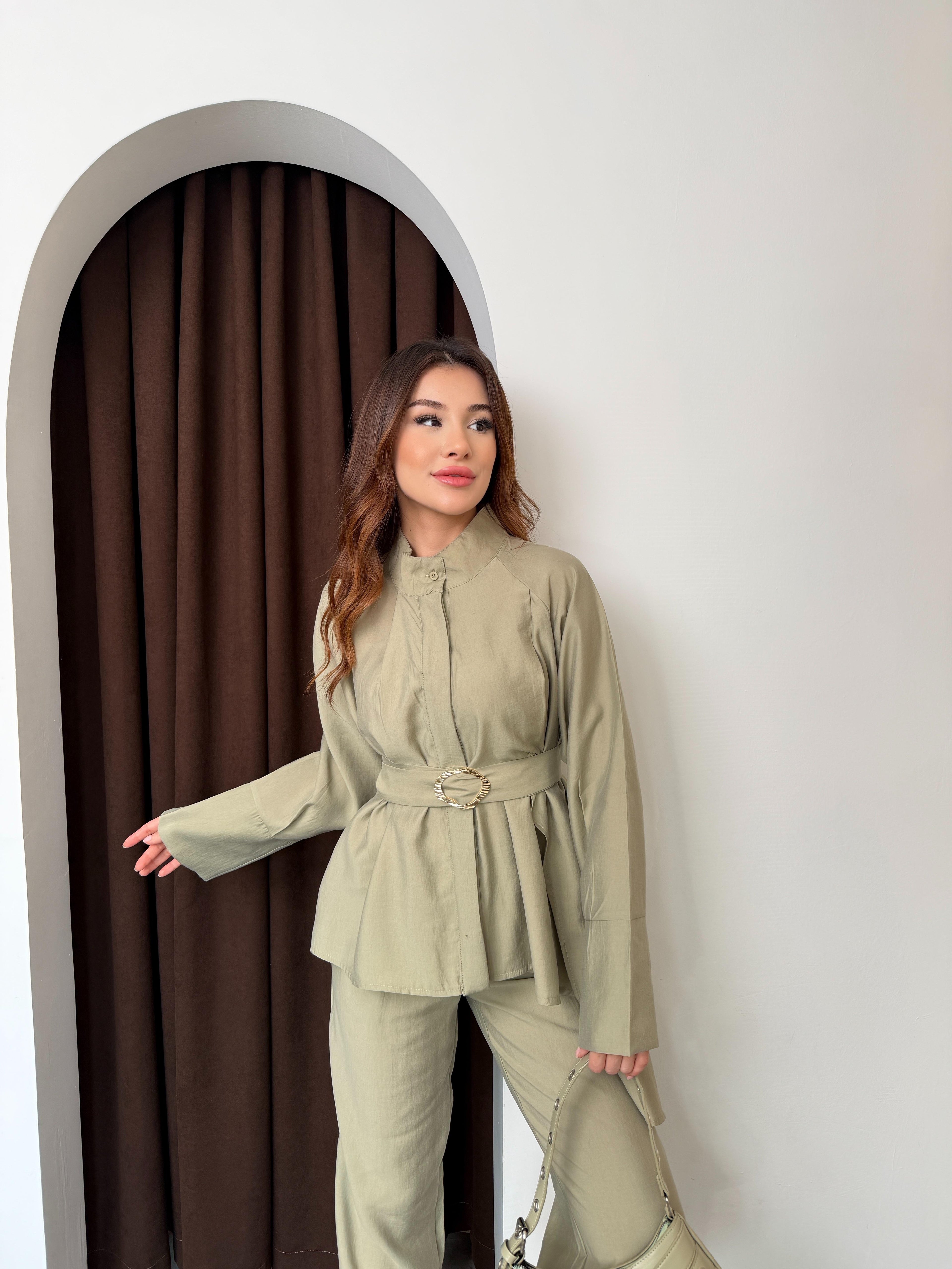 Açık Haki Kadın Premium Tencel Dokulu Gold Tokalı Kemerli Modern Kesim Takım