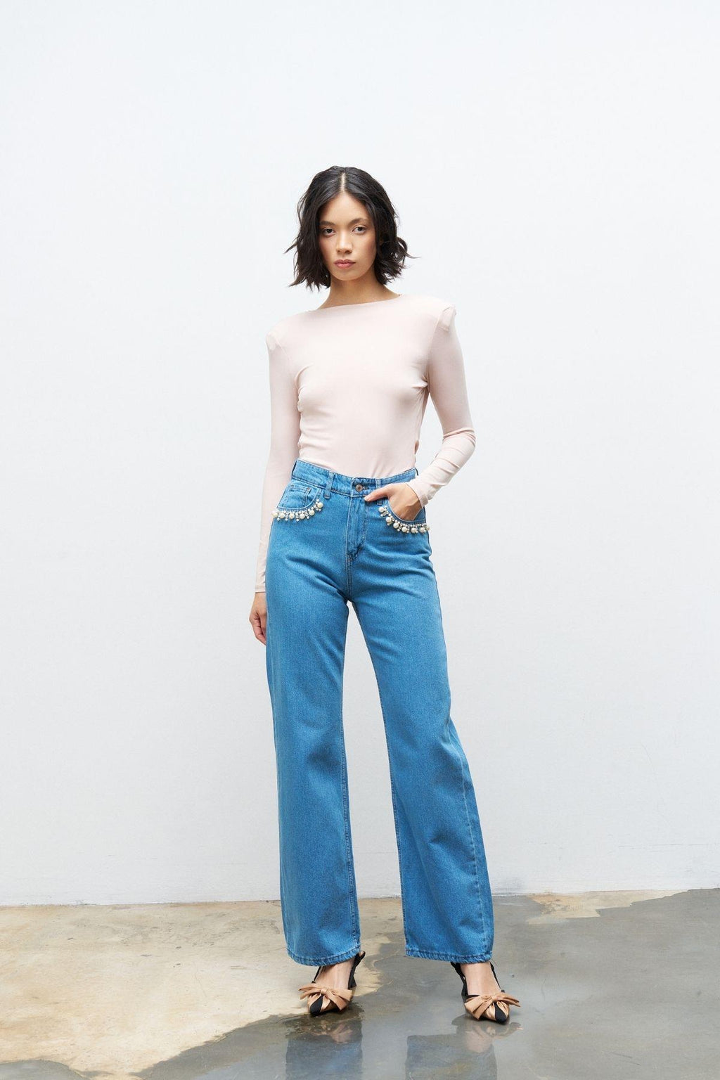 Açık mavi cep detayı incili bol paça %100 cotton denim pantolon