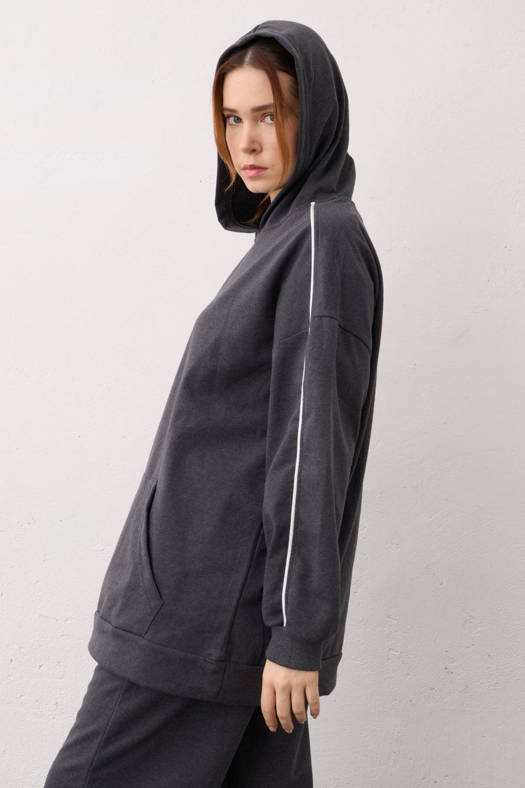 Antrasit Etiket Detaylı Kapüşonlu Kanguru Cepli Pamuklu Örme Alt Üst Takım