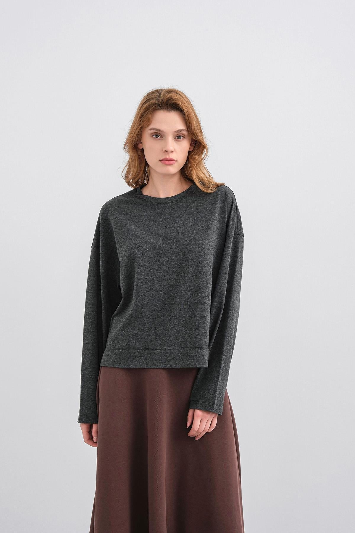Antrasit Kadın Bisiklet Yaka Etek Yırtmaçlı %100 Pamuk Oversize Basic Sweatshirt