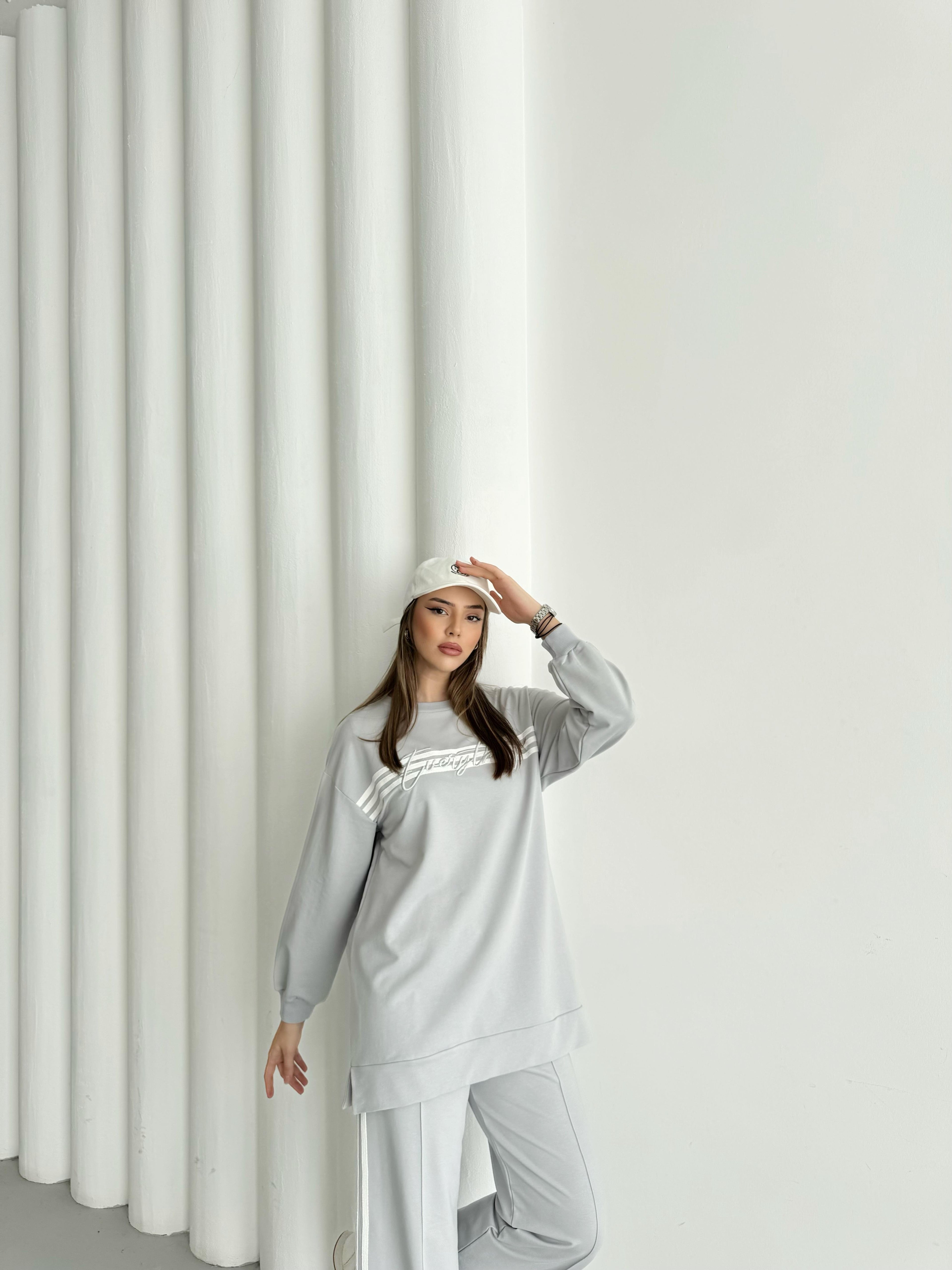 Boyalı Gri Kadın Bisiklet Yaka Nakışlı Şerit Detaylı Pamuklu Örme Alt Üst Takım