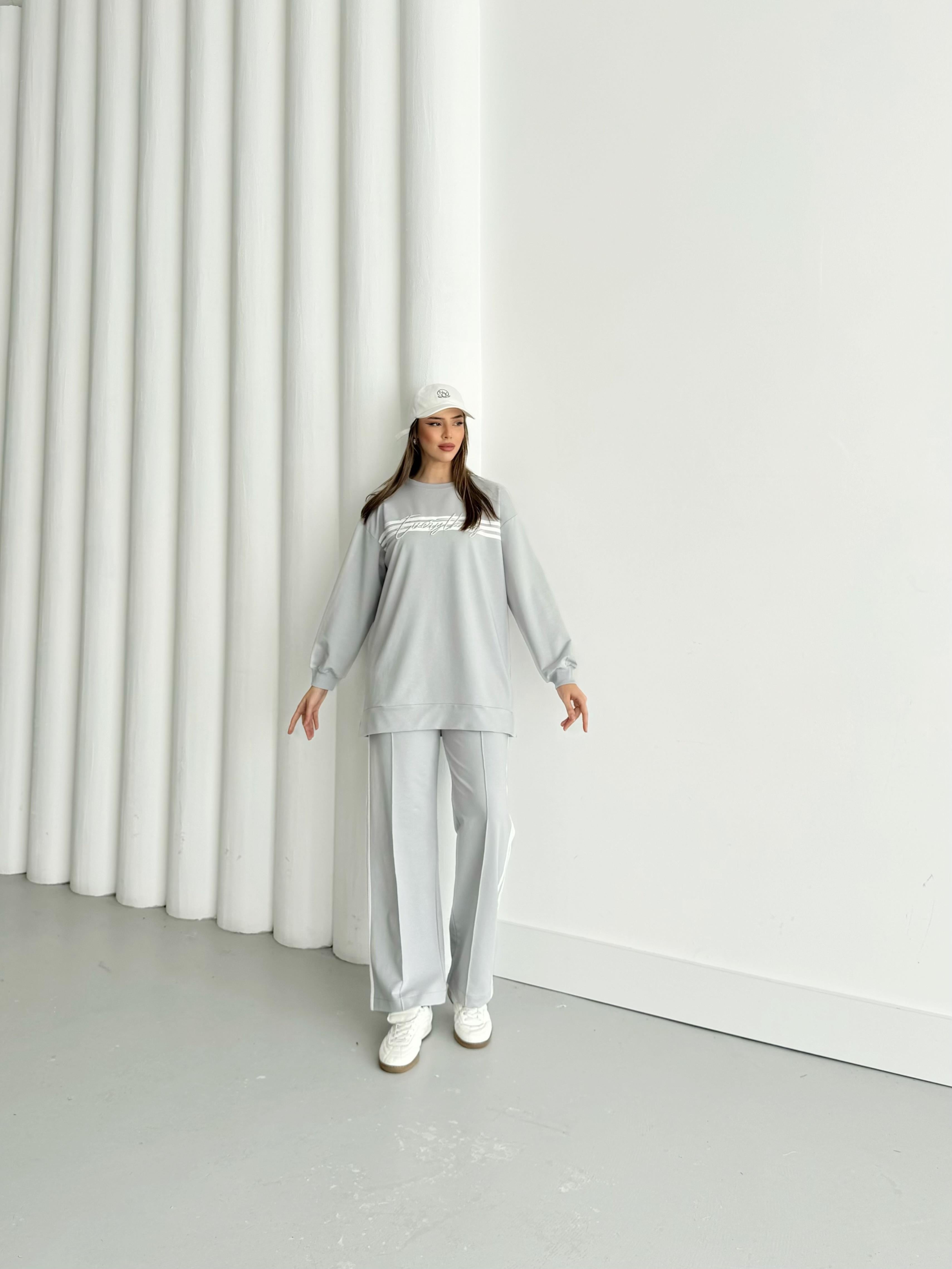 Boyalı Gri Kadın Bisiklet Yaka Nakışlı Şerit Detaylı Pamuklu Örme Alt Üst Takım