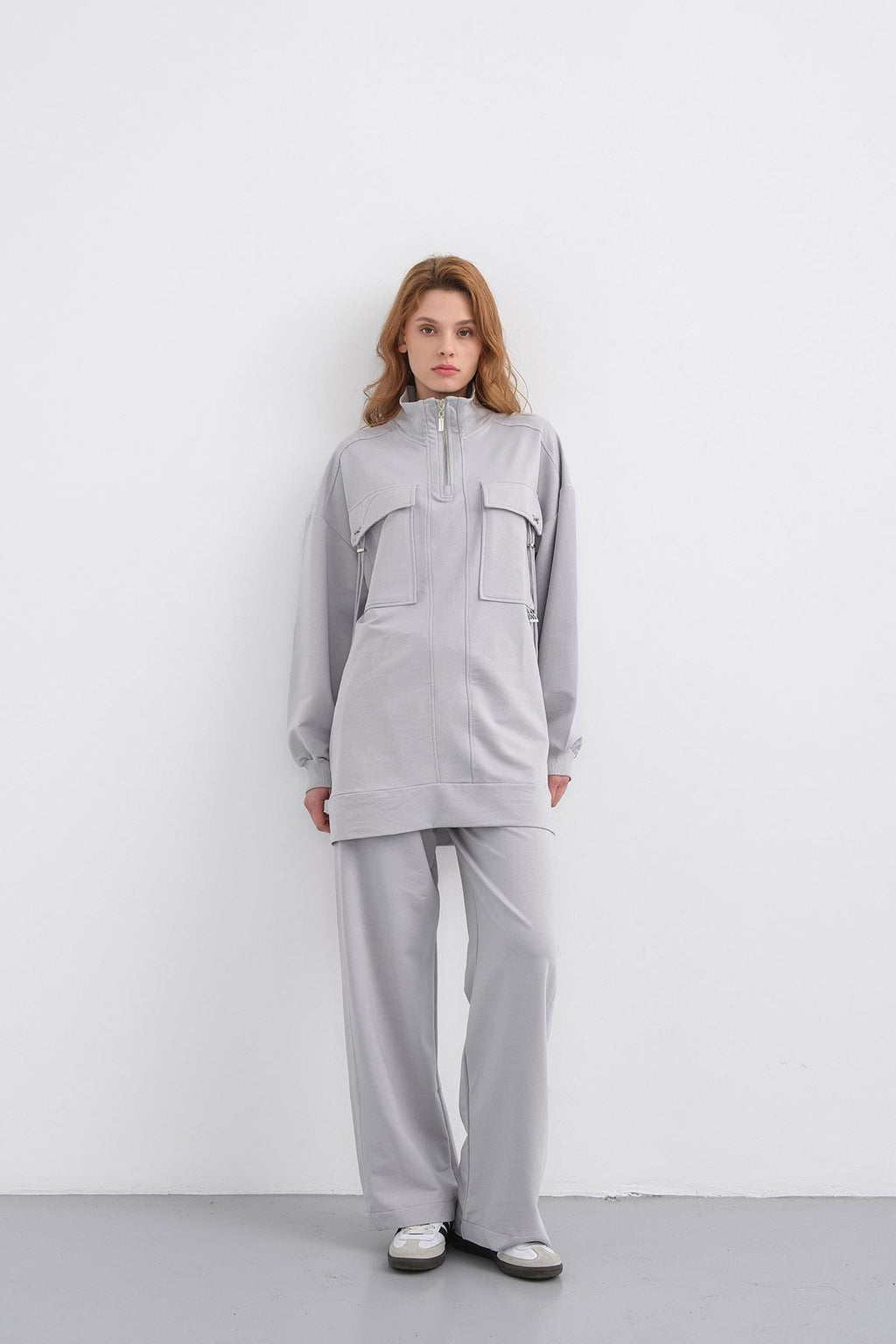 Boyalı Gri Kadın Dik Yaka Yarım Fermuarlı Cep Detaylı Bol Paça Örme Alt-Üst Takım