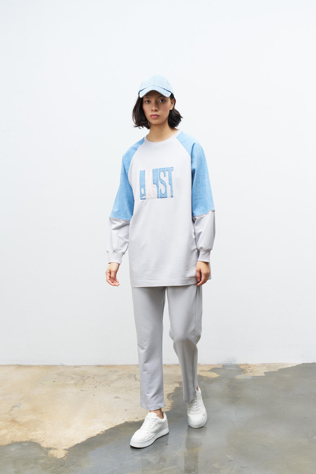 Boyalı Gri Kadın Exist Nakış Üzeri Taşlı  Kol Denim Detaylı Dar Paça Pamuklu Örme Alt Üst Takım