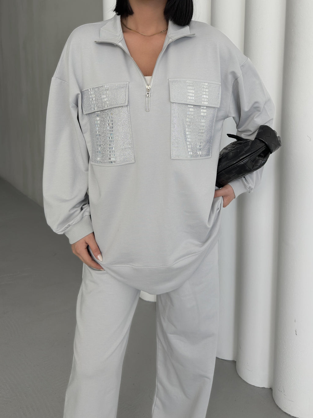 Boyalı Gri Kadın Oversize Yarım Fermuar Kapamalı Cep Üzeri Taşlı Bol Paça Pamuklu Örme Alt Üst Takım