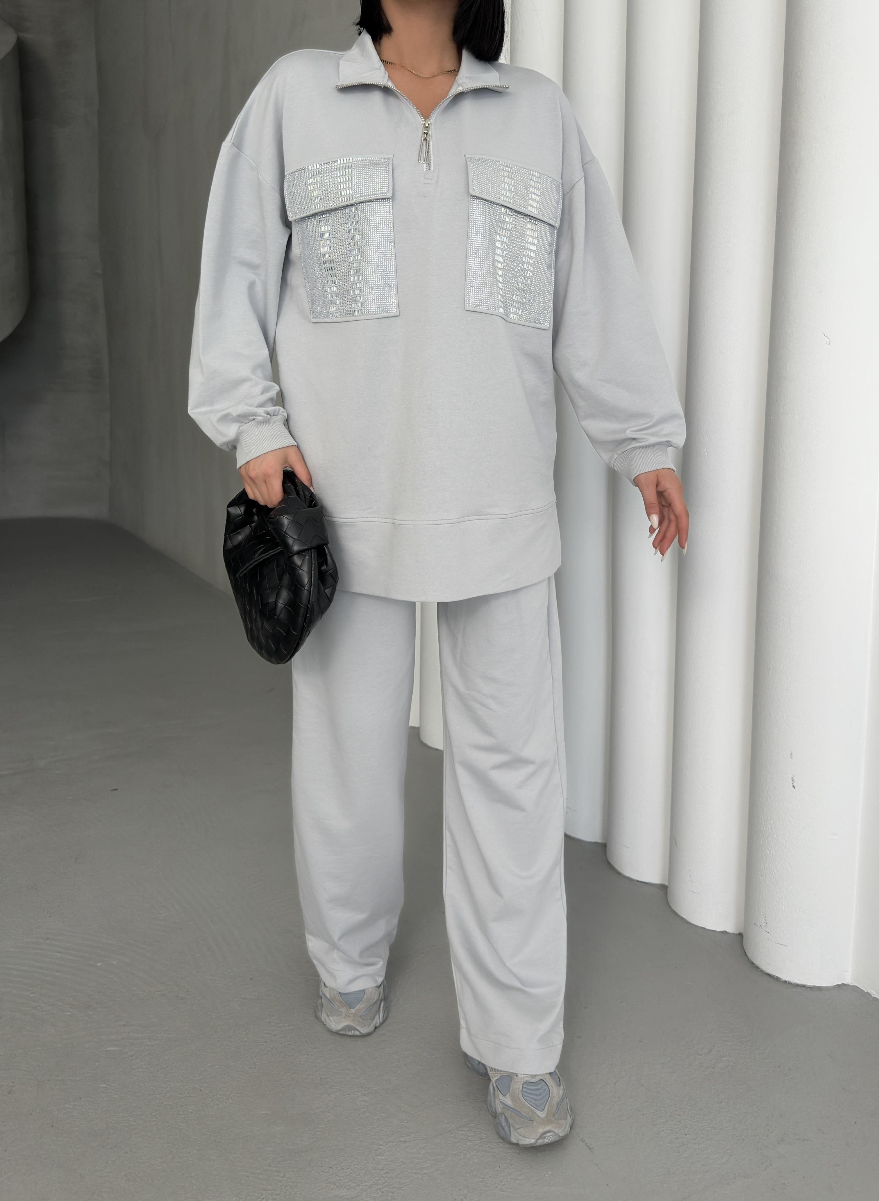 Boyalı Gri Kadın Oversize Yarım Fermuar Kapamalı Cep Üzeri Taşlı Bol Paça Pamuklu Örme Alt Üst Takım