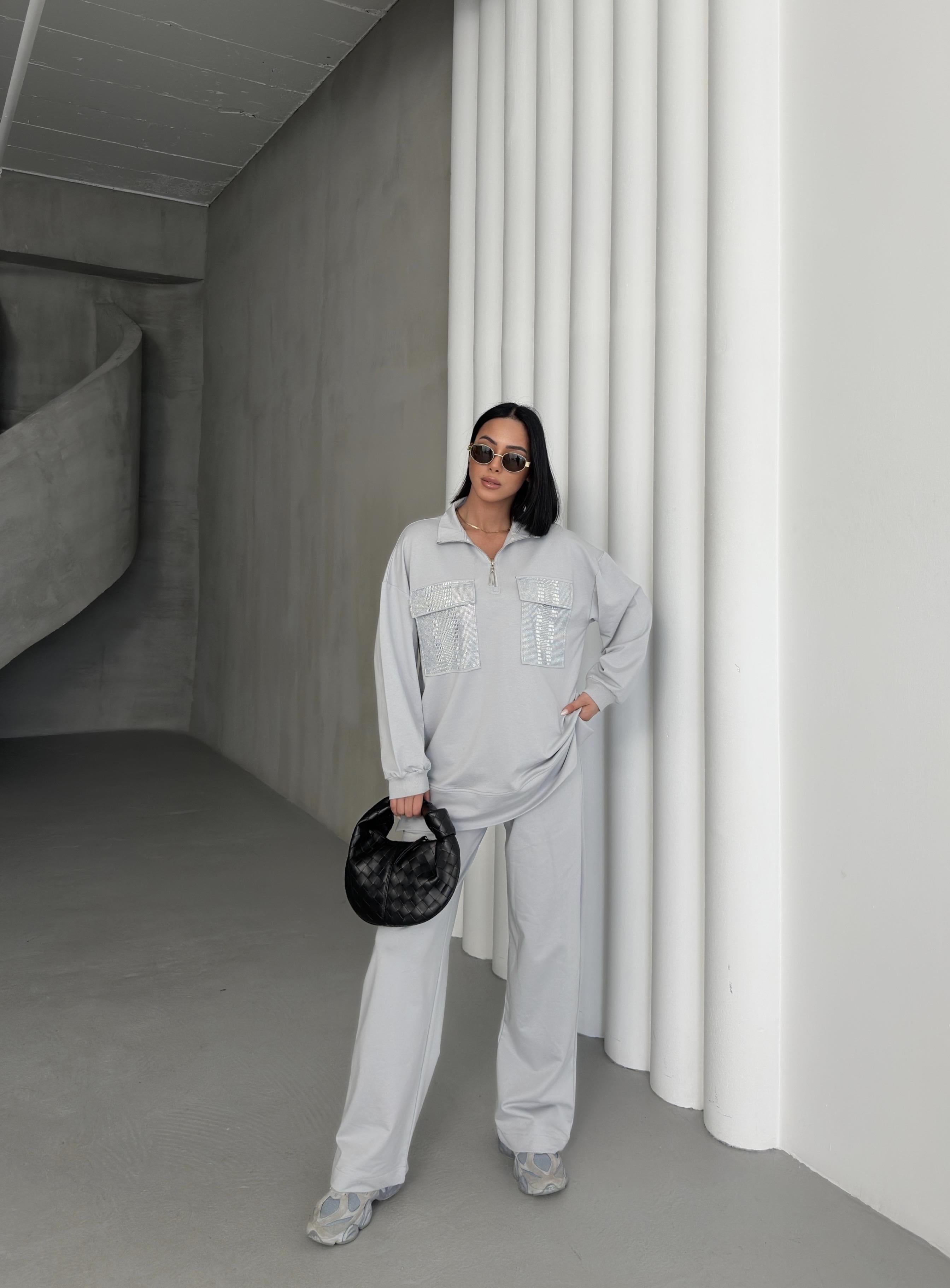 Boyalı Gri Kadın Oversize Yarım Fermuar Kapamalı Cep Üzeri Taşlı Bol Paça Pamuklu Örme Alt Üst Takım