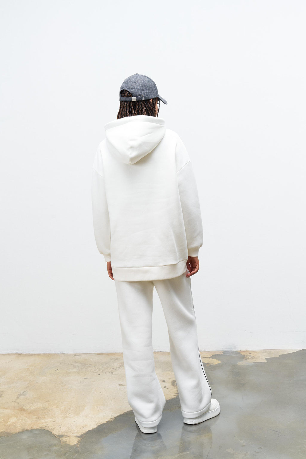 Ekru İçi Polarlı  Süs Etiket Detaylı Kapüşonlu Şardonlu Alt Üst  Kışlık Takım