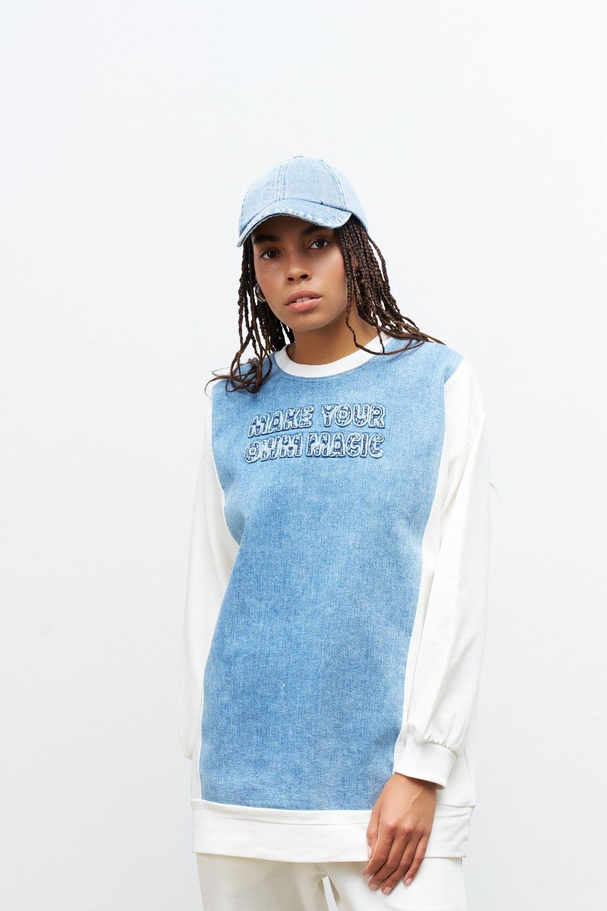 Ekru Kadın Denim Üzeri Nakış İşlemeli Bisiklet Yaka Sweatshirt  Dar Paça Pantolon Pamuklu Örme Alt Üst Takım