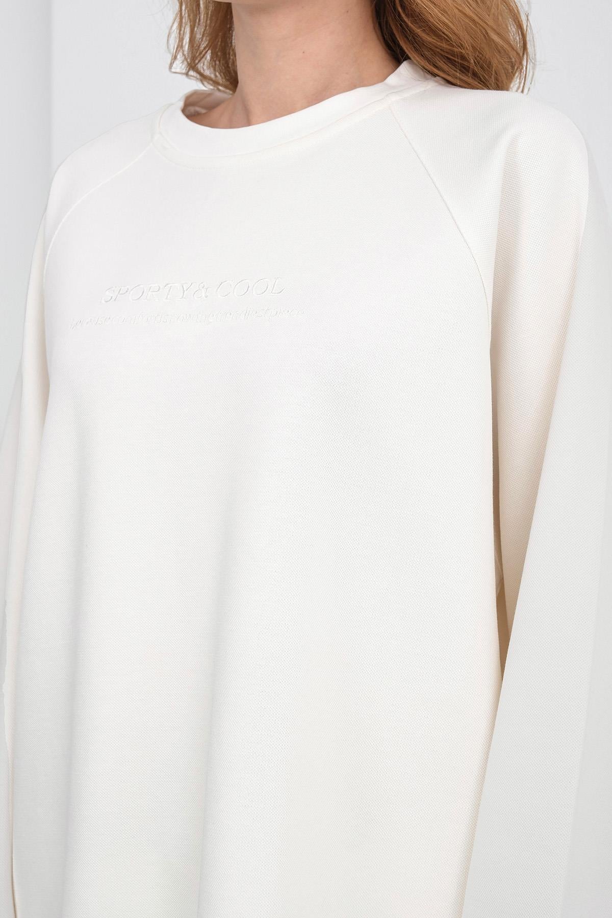 Ekru Kadın Nakış Detaylı Oversize Pike Dokulu Bol Paça Alt-Üst Takım