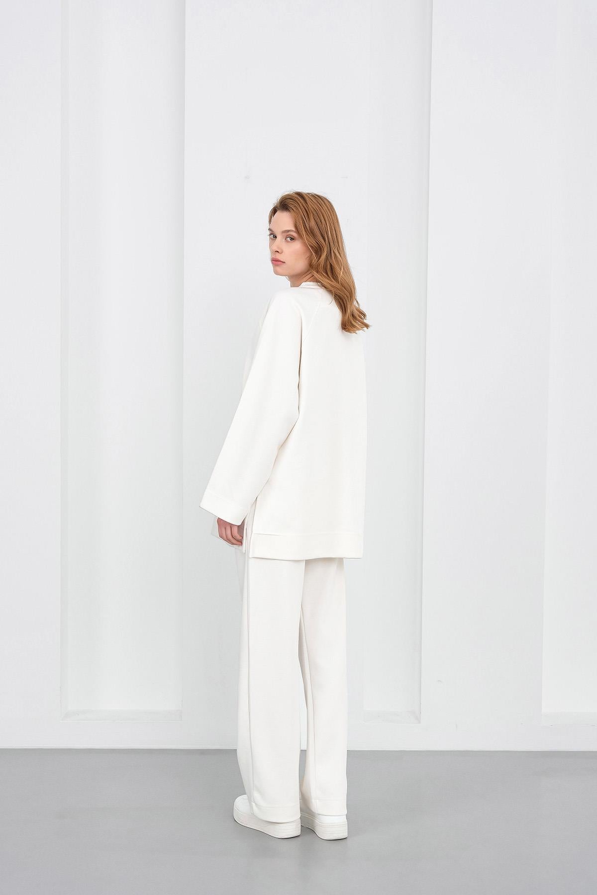 Ekru Kadın Nakış Detaylı Oversize Pike Dokulu Bol Paça Alt-Üst Takım