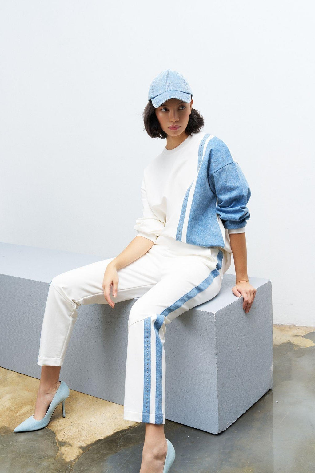 Ekru Kadın  Üst Ve Alt Denim Üzeri Taş Detaylı Pamuklu Örme Alt Üst Takım