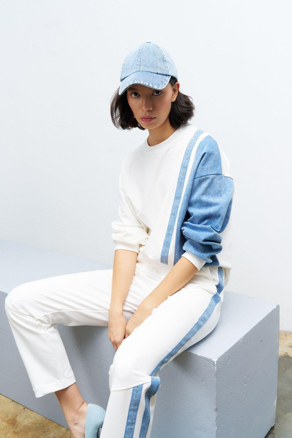 Ekru Kadın  Üst Ve Alt Denim Üzeri Taş Detaylı Pamuklu Örme Alt Üst Takım