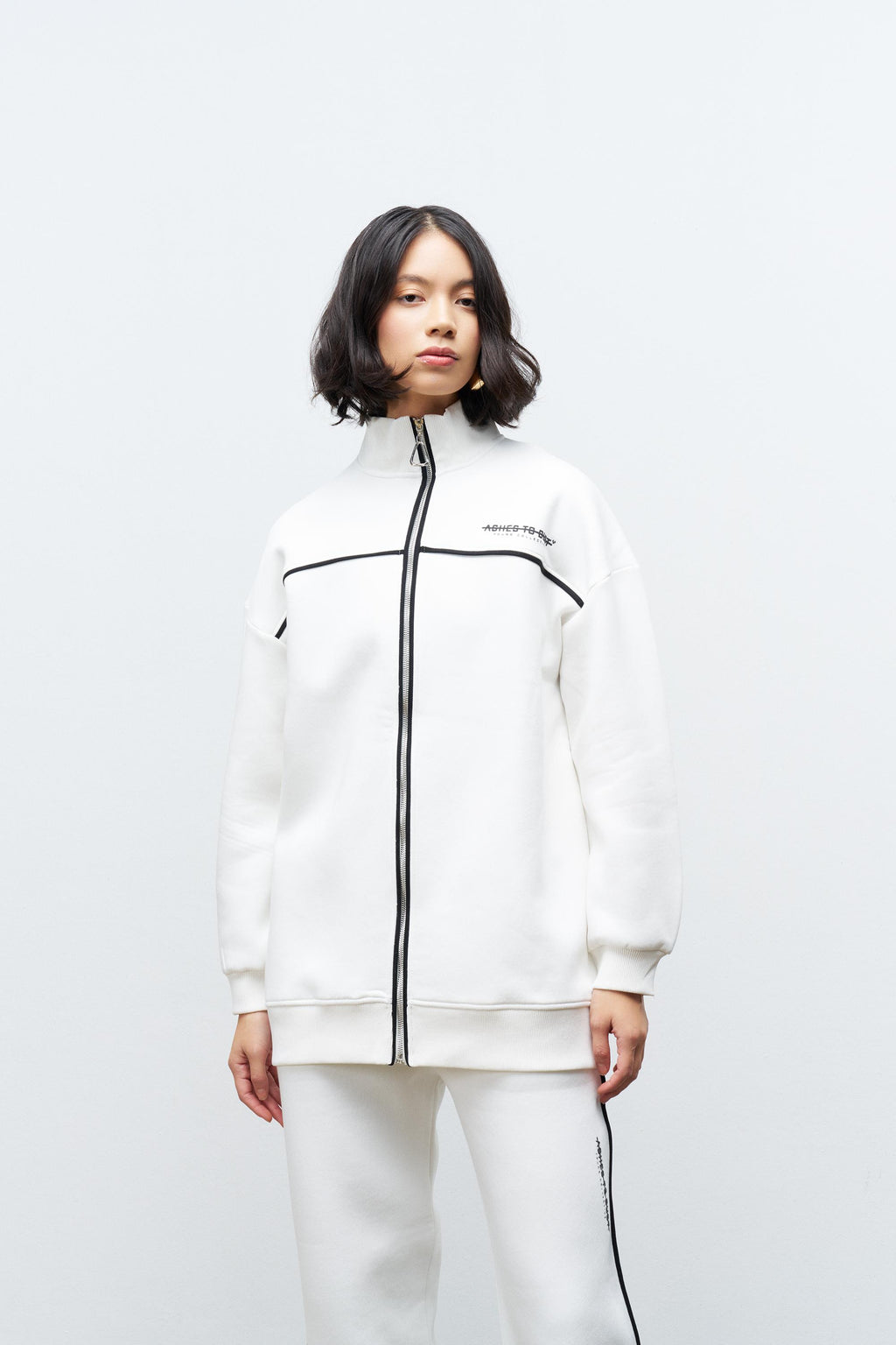 Ekru Kadın Yazı Baskı Detaylı Fermuarlı İçi Polarlı Alt Üst Takım