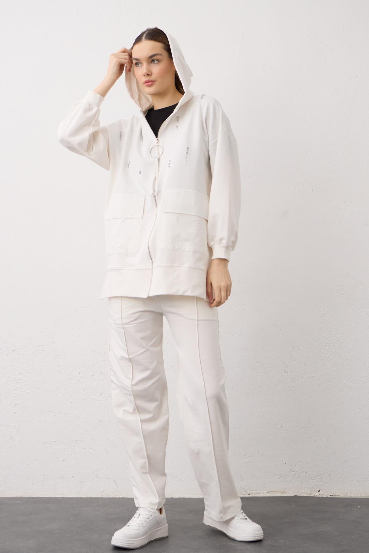 Ekru Taş Yapıştırmalı Kapüşonlu Cepli Pamuklu Örme Alt Üst Takım
