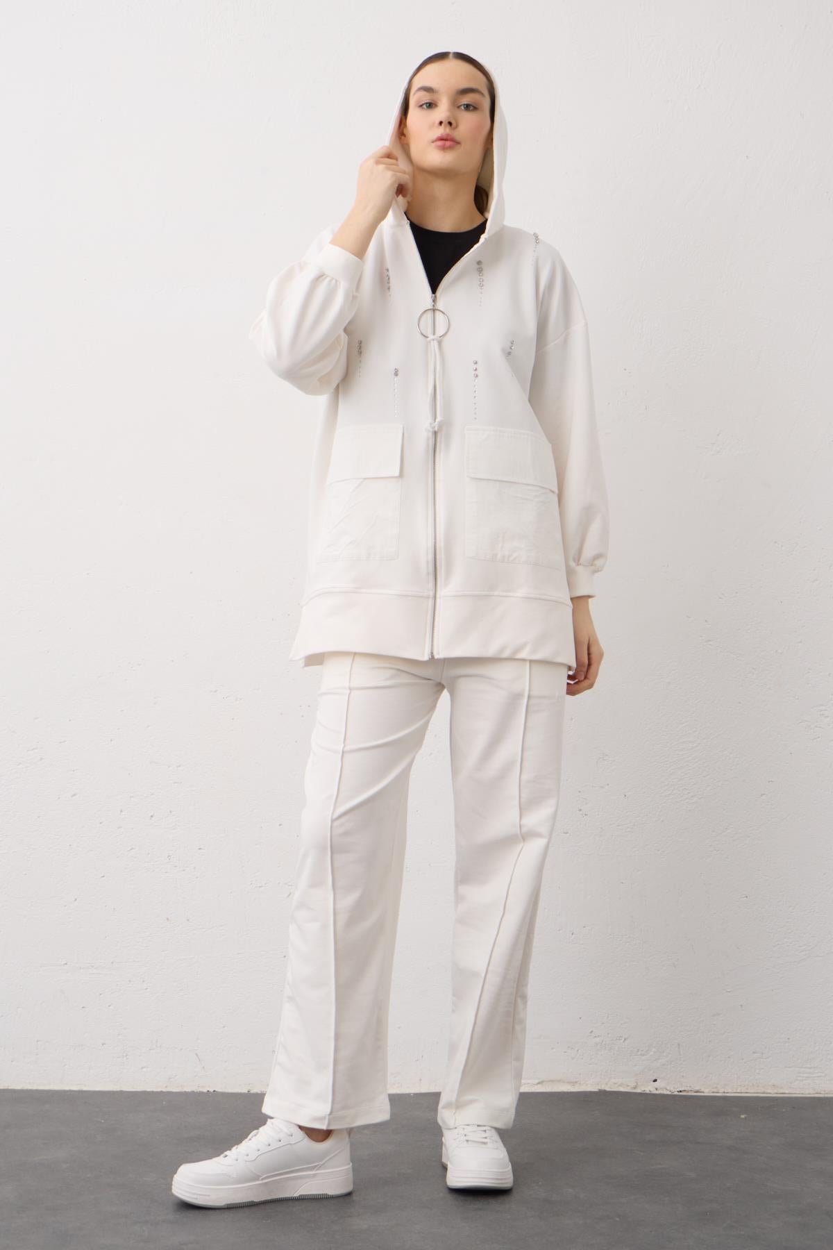 Ekru Taş Yapıştırmalı Kapüşonlu Cepli Pamuklu Örme Alt Üst Takım