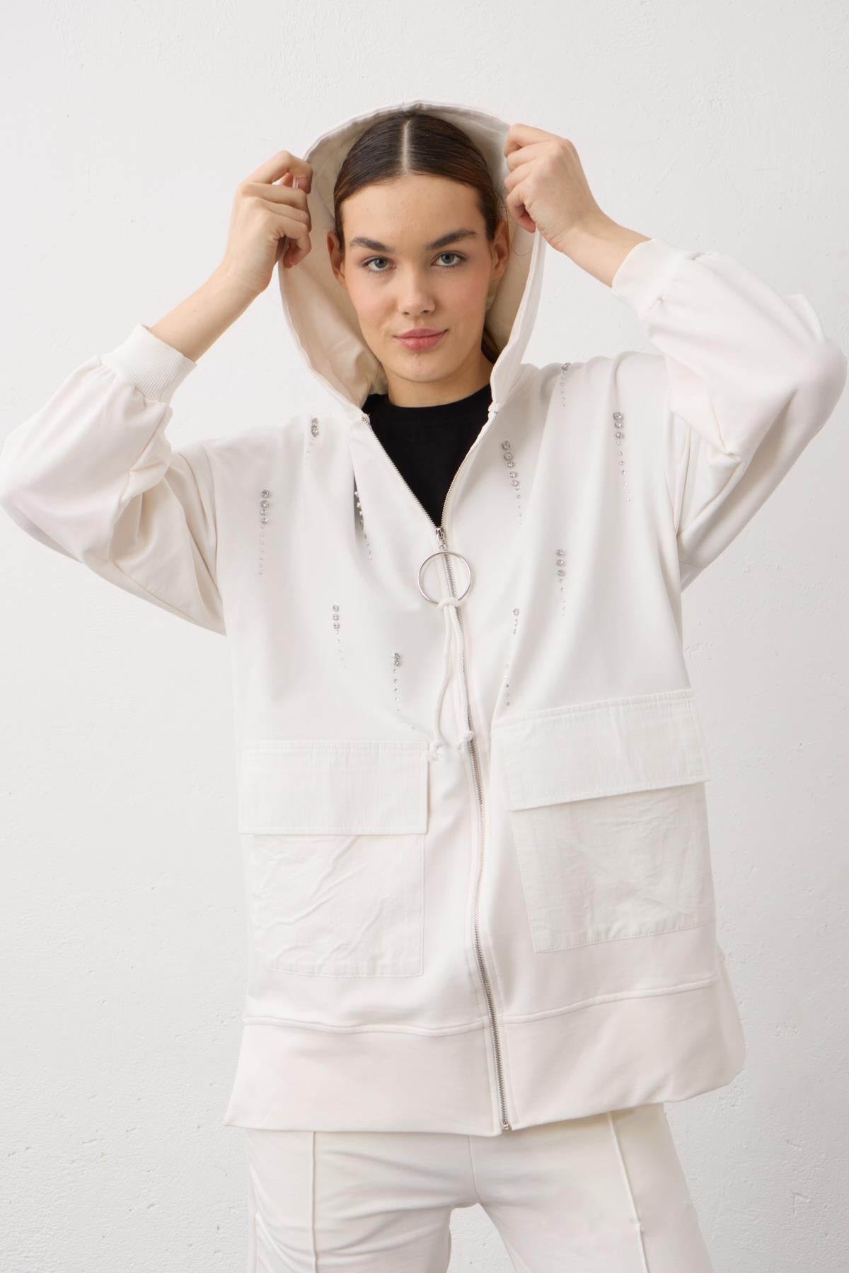 Ekru Taş Yapıştırmalı Kapüşonlu Cepli Pamuklu Örme Alt Üst Takım