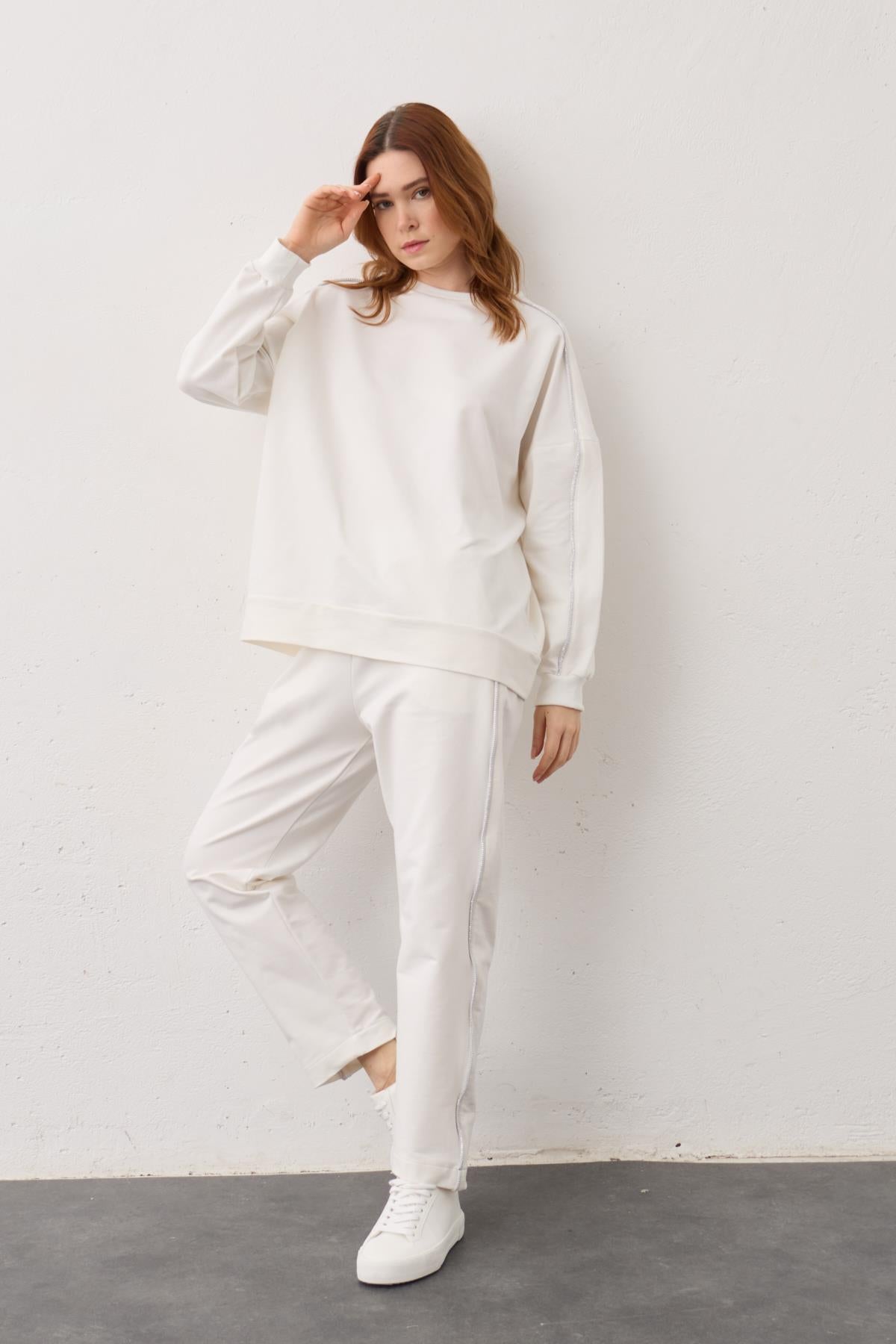 Ekru Yan Taşlı Şerit Detaylı Arabiyeli Pamuklu Örme Alt Üst Takım