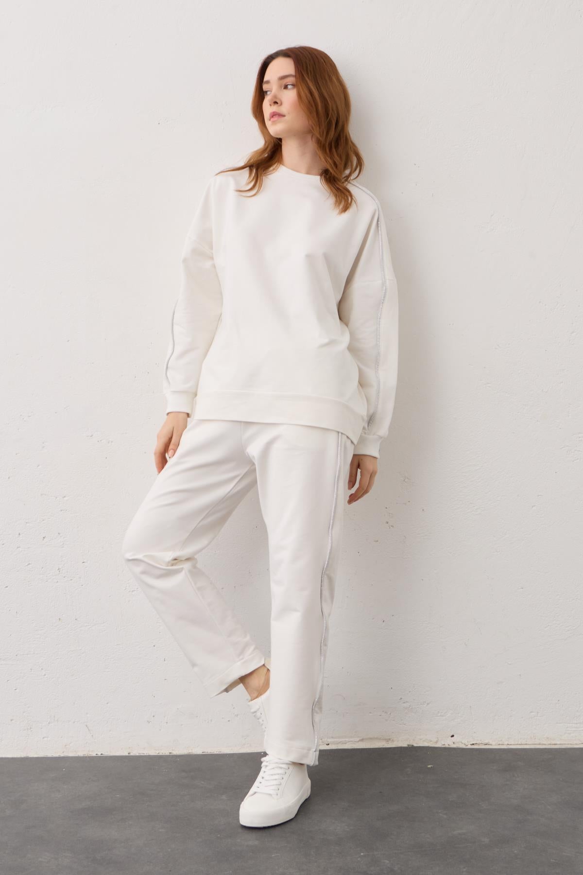 Ekru Yan Taşlı Şerit Detaylı Arabiyeli Pamuklu Örme Alt Üst Takım