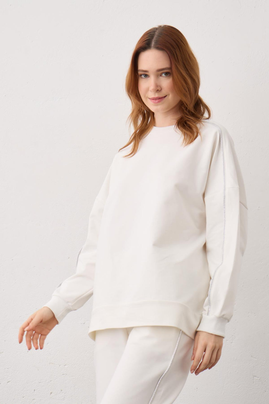 Ekru Yan Taşlı Şerit Detaylı Arabiyeli Pamuklu Örme Alt Üst Takım