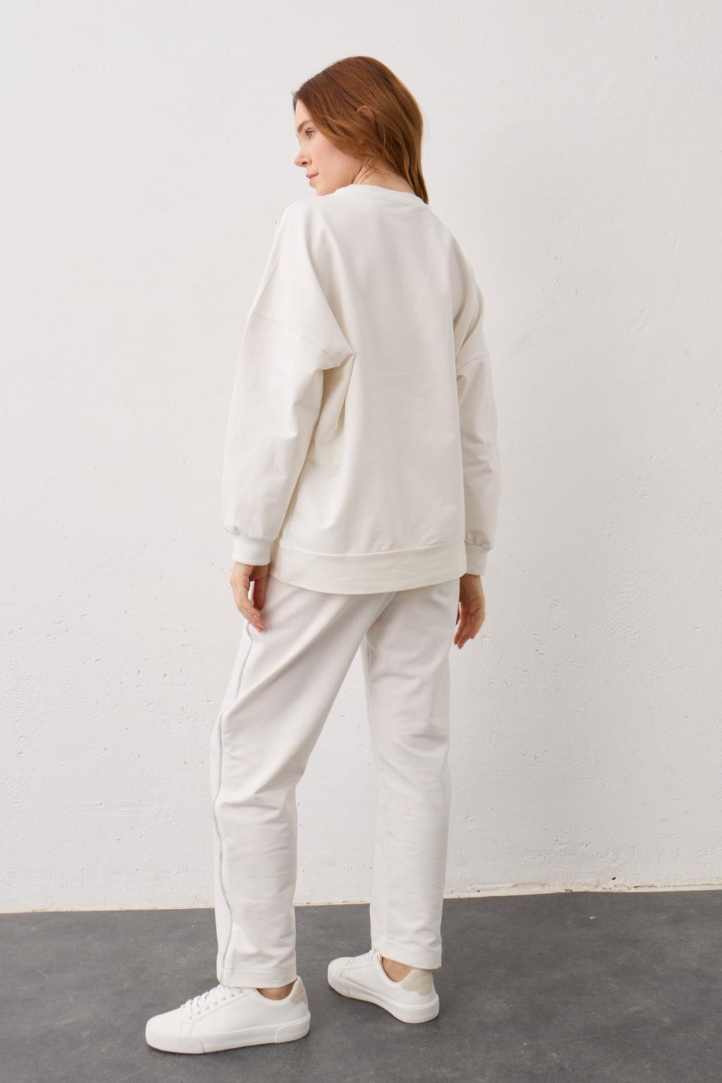 Ekru Yan Taşlı Şerit Detaylı Arabiyeli Pamuklu Örme Alt Üst Takım