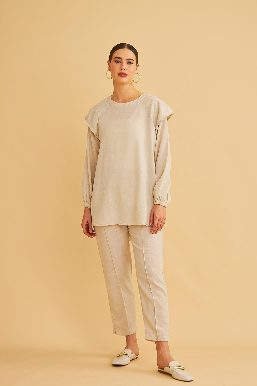 Eles Omuz Taşlı Kolları Büzgülü Keten Taş Tunik Pantolon Takım