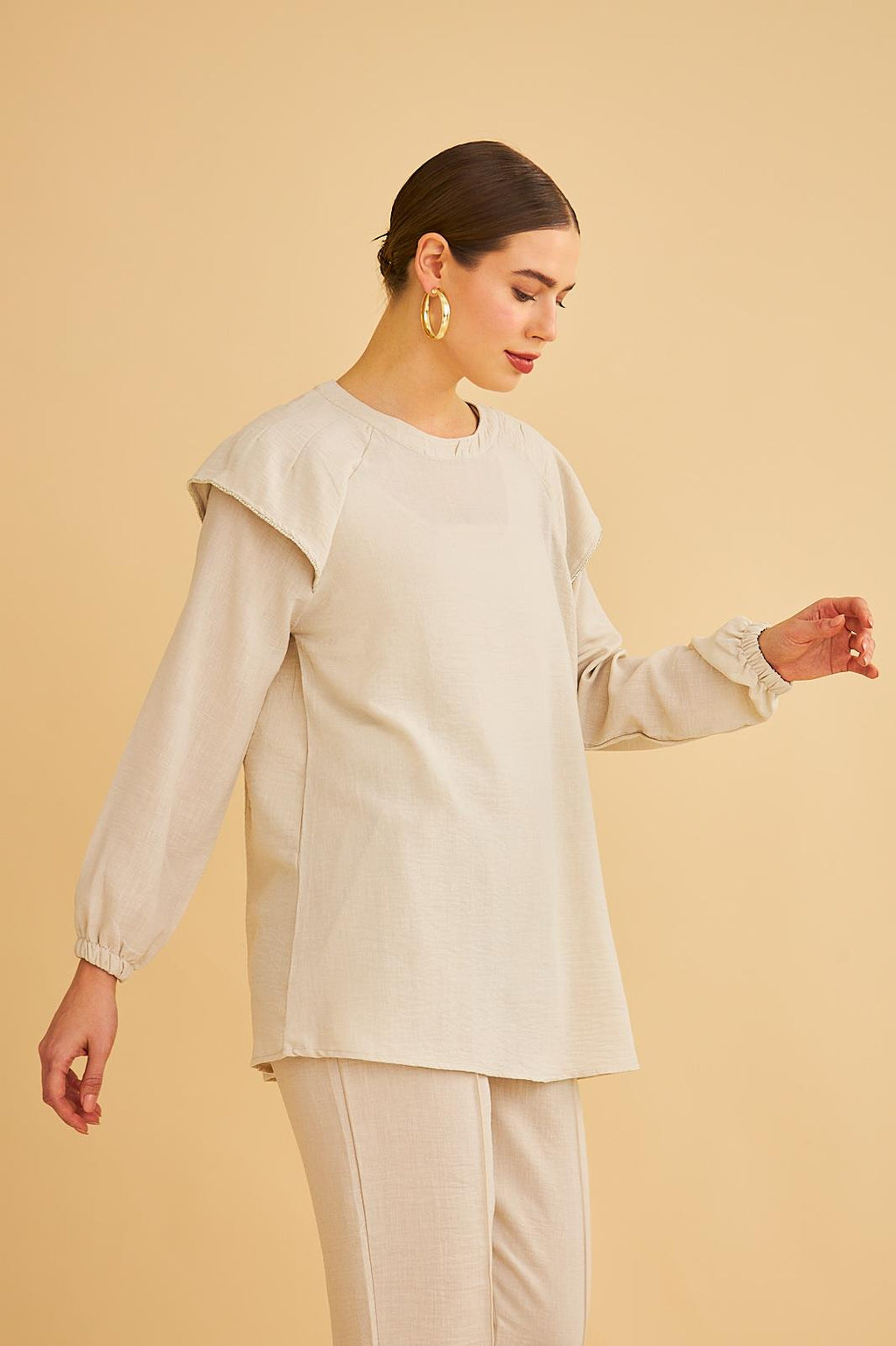 Eles Omuz Taşlı Kolları Büzgülü Keten Taş Tunik Pantolon Takım