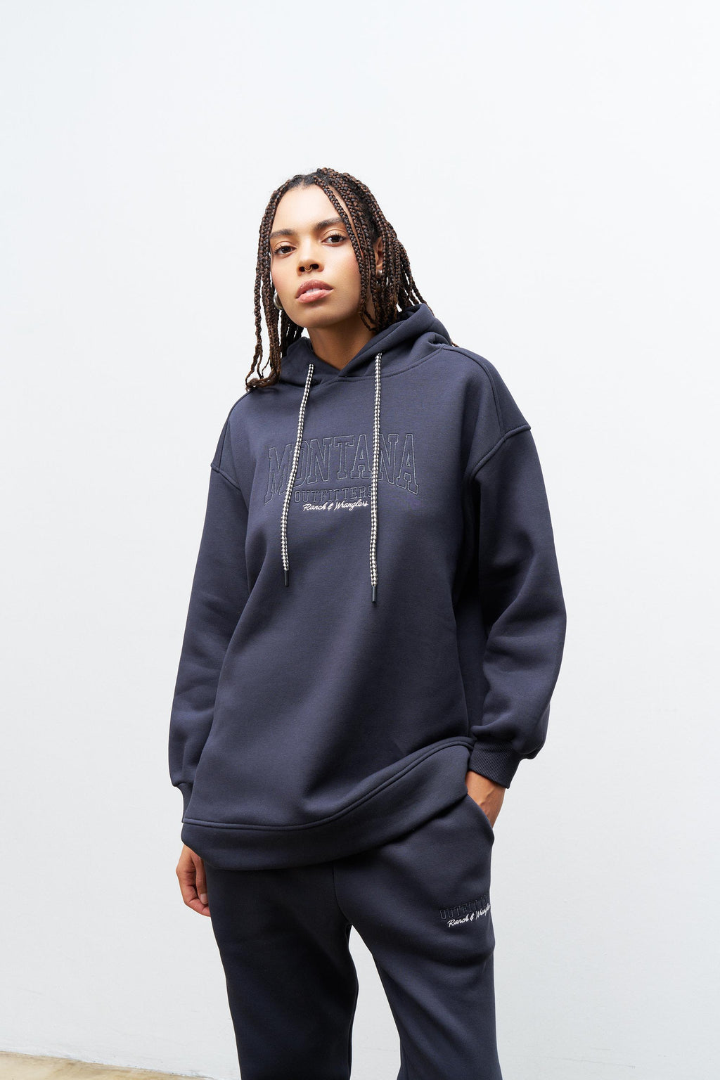 Füme İçi Polarlı Alt Üst Nakış İşlemeli Kapüşonlu Oversize Şardonlu Takım