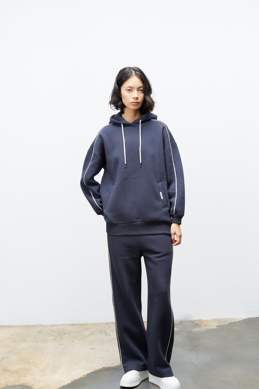 Füme İçi Polarlı Leopar Desenli Süs Etiket Detaylı Kapüşonlu Şardonlu Alt Üst  Kışlık Takım