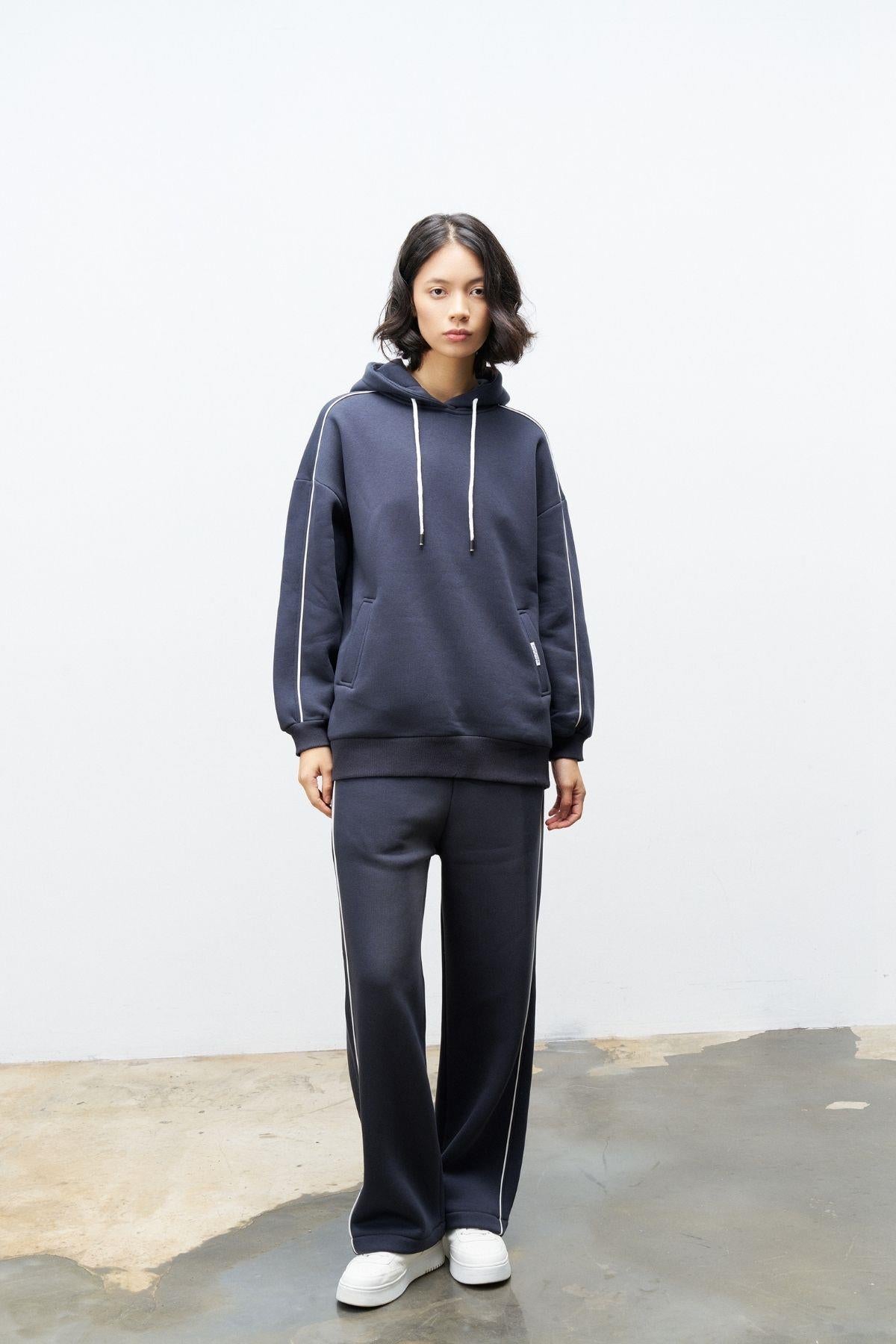 Füme İçi Polarlı Leopar Desenli Süs Etiket Detaylı Kapüşonlu Şardonlu Alt Üst  Kışlık Takım