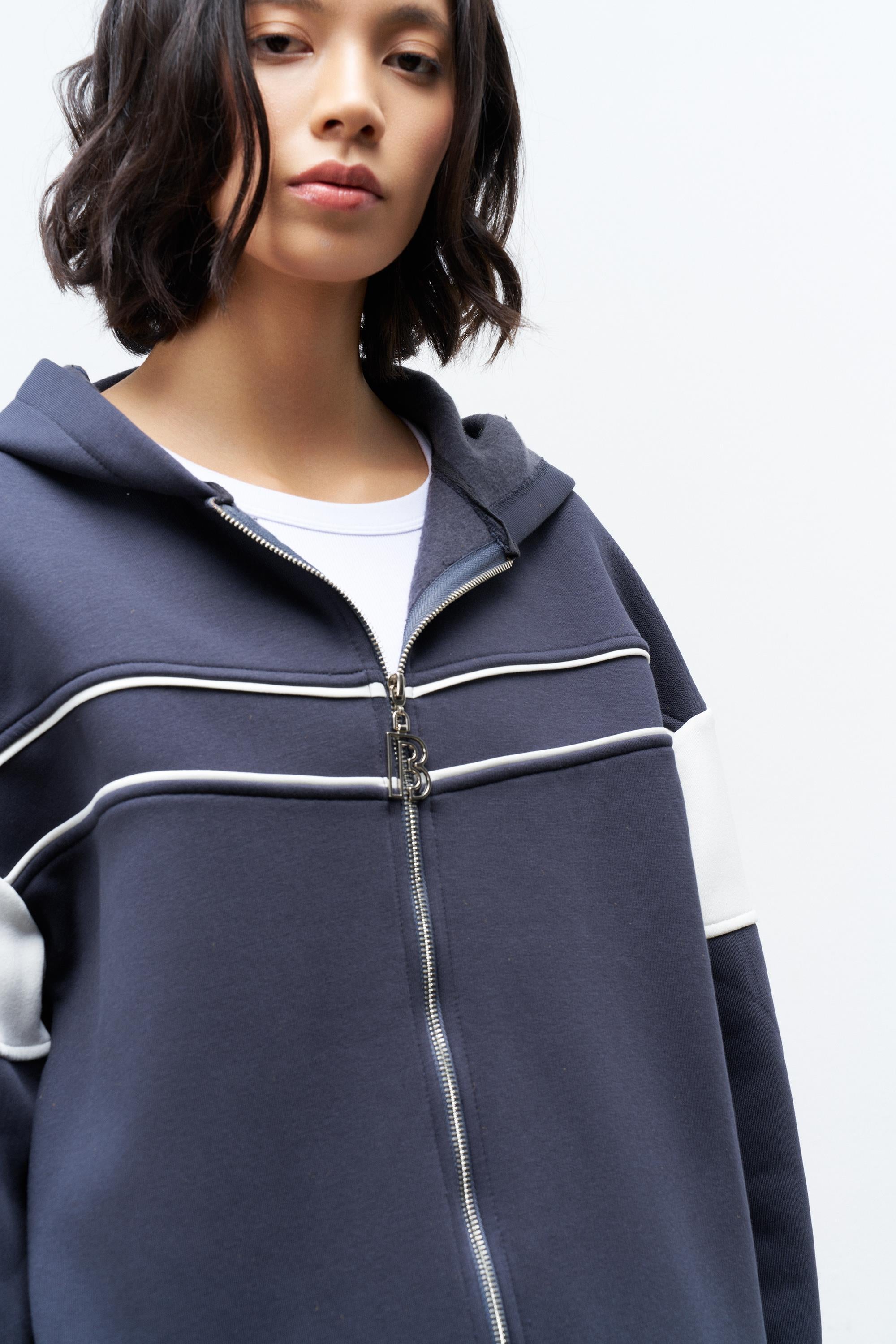 Füme Kadın Fermuarlı Çizgi Biye Detaylı Kapüşonlu İçi Polarlı Alt Üst Takım