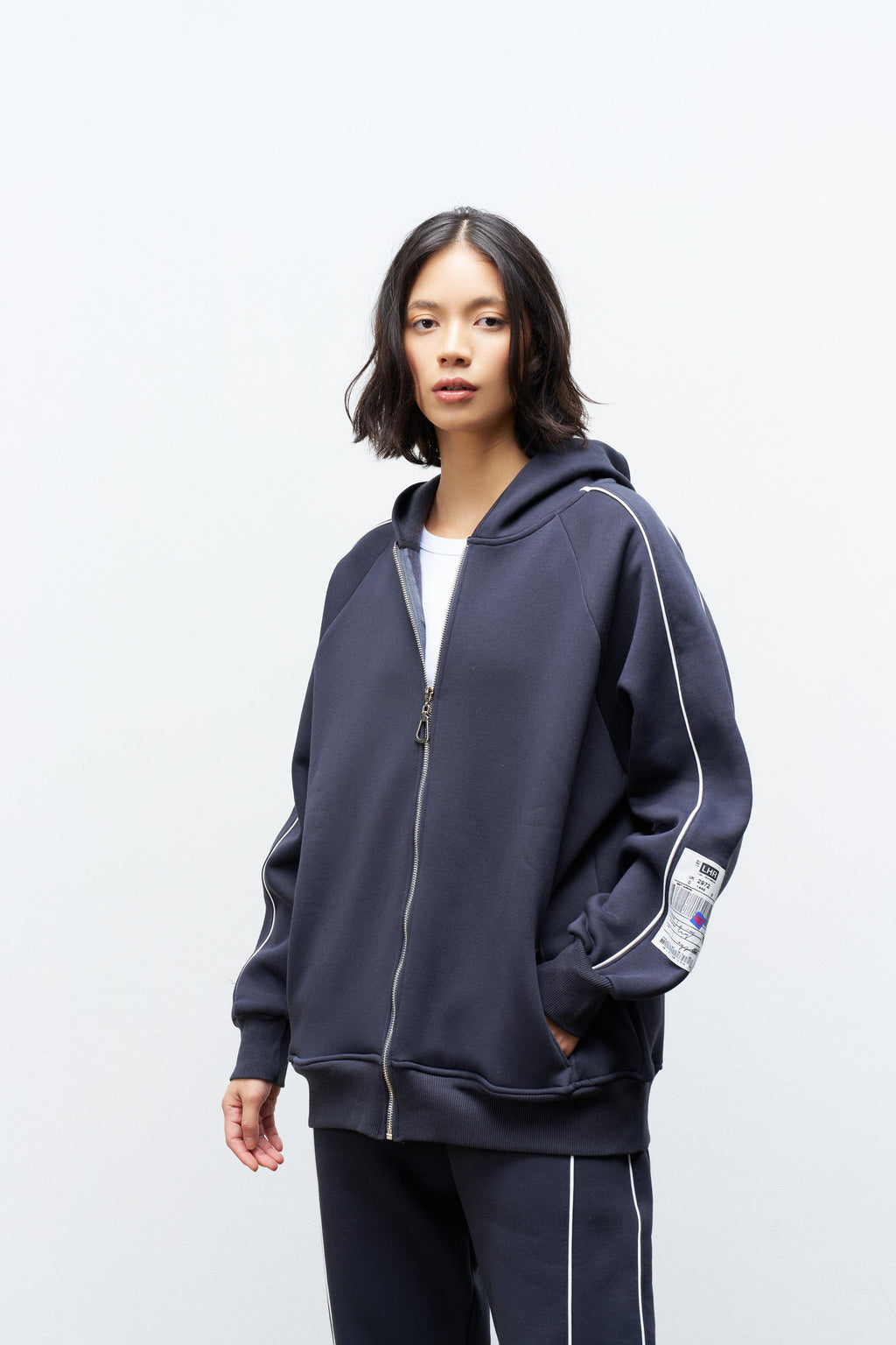 Füme Kadın Kol Etiket Detaylı Fermuar Kapamalı Kapüşonlu İçi Polarlı Alt Üst Takım