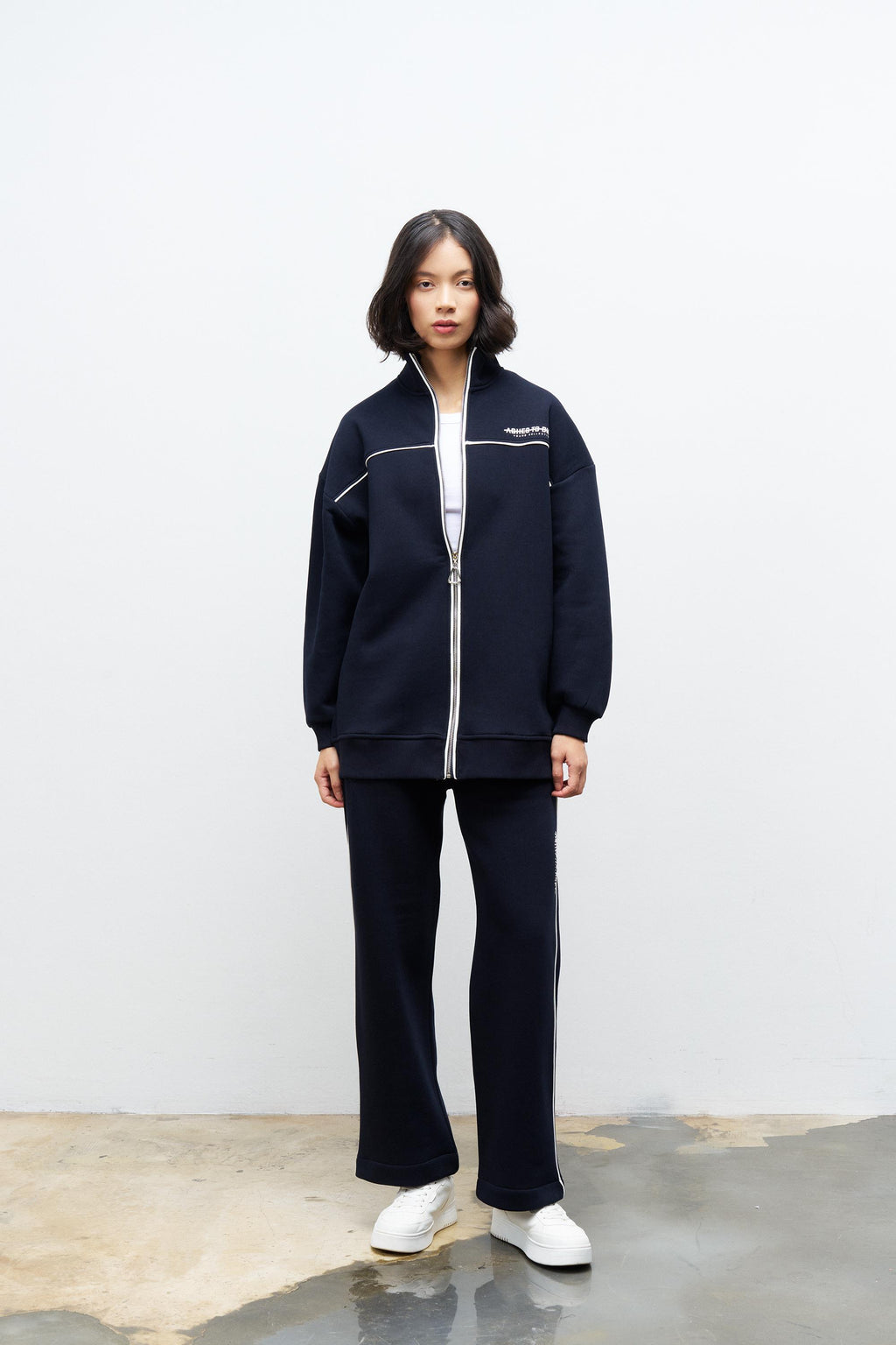 Füme Kadın Yazı Baskı Detaylı Fermuarlı İçi Polarlı Alt Üst Takım