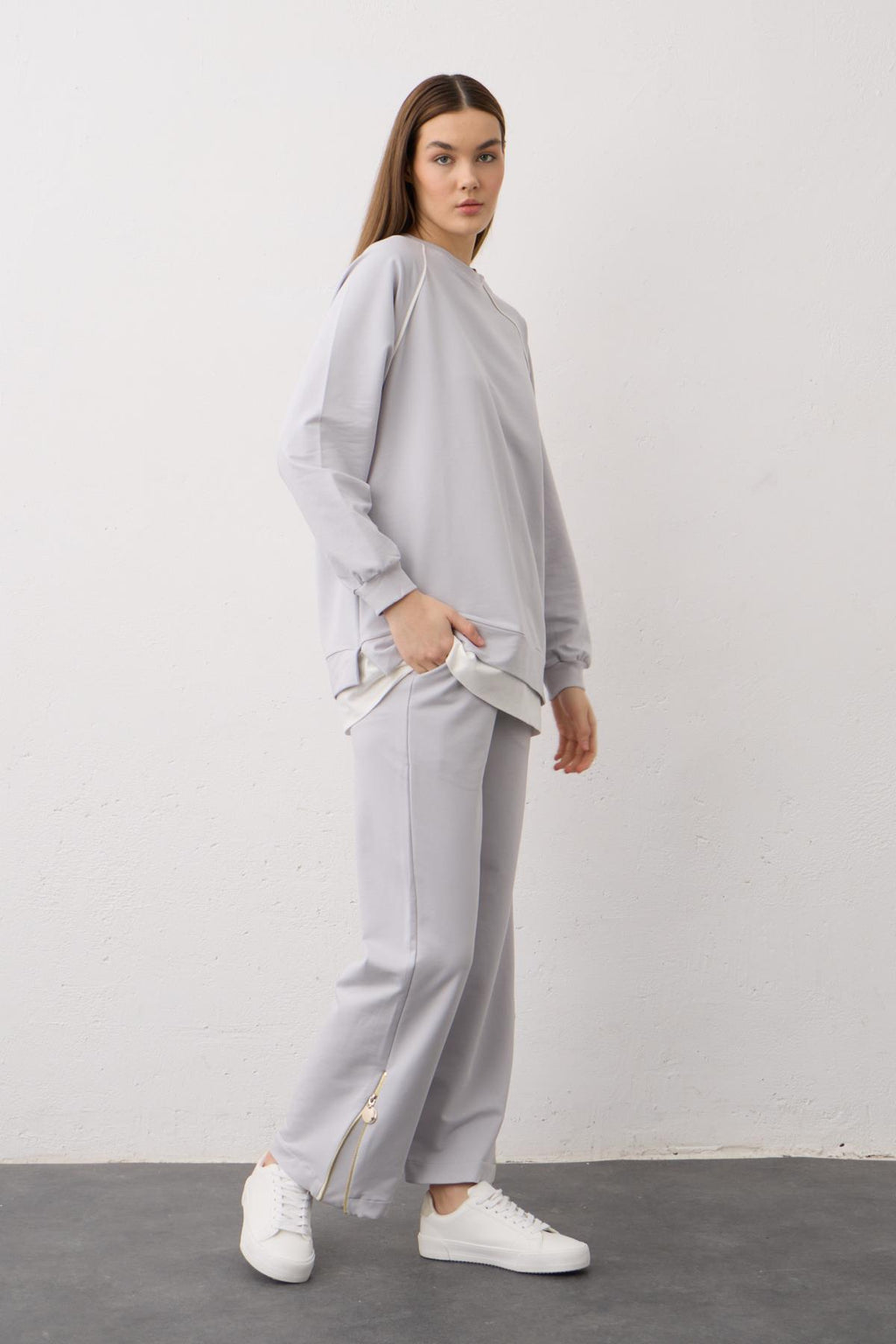 Gri Etiket Detaylı Paçası Fermuarlı Eteği Süprem Pamuklu Örme Alt Üst Takım