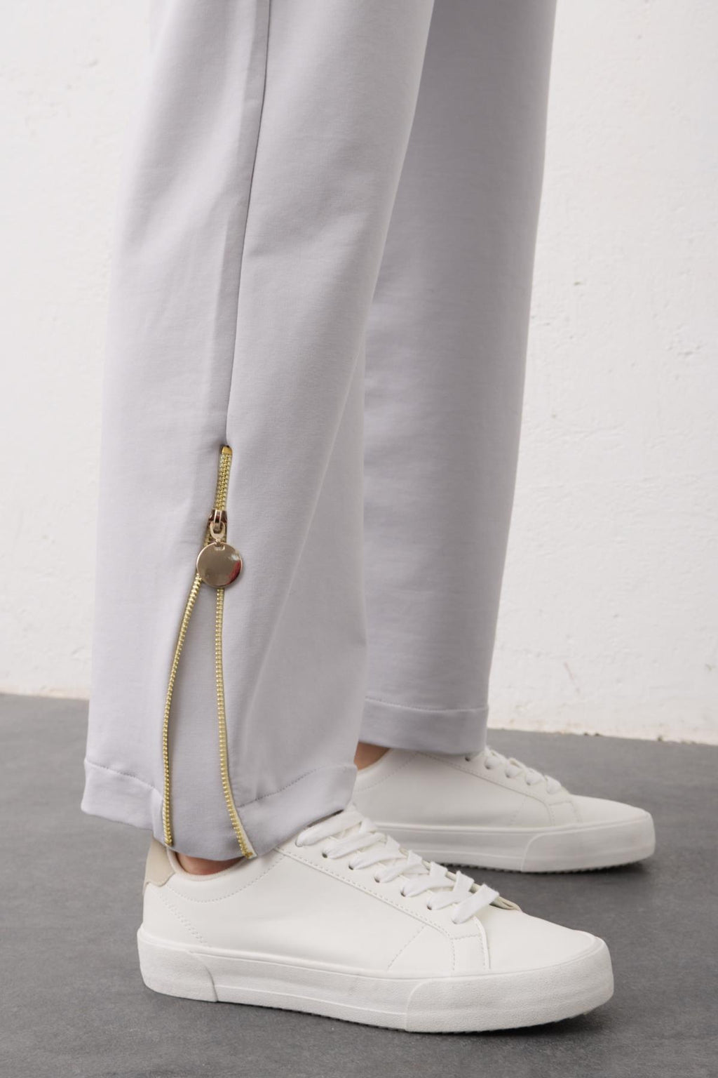 Gri Etiket Detaylı Paçası Fermuarlı Eteği Süprem Pamuklu Örme Alt Üst Takım