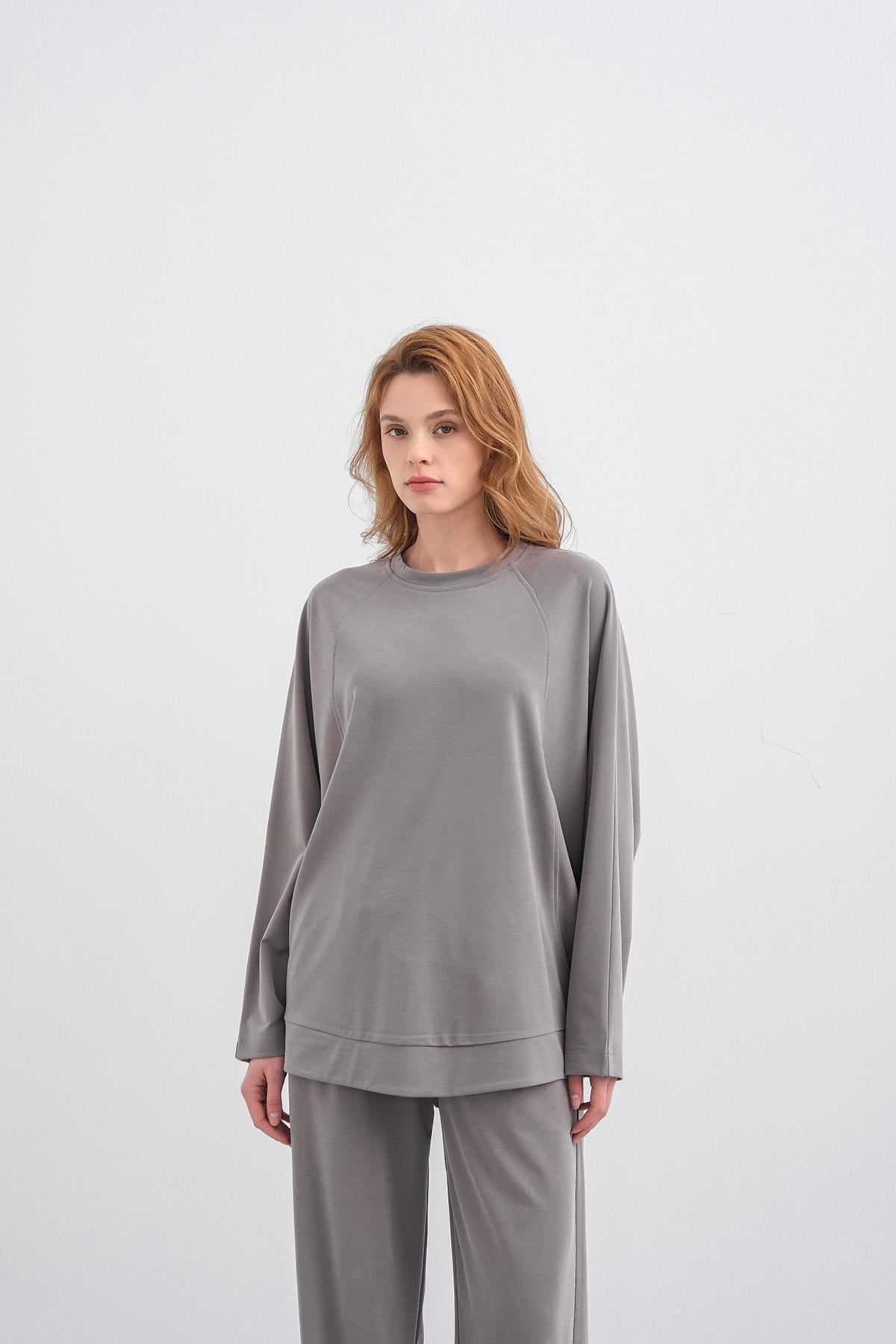 Gri Kadın Tencel Karışımlı Yumuşak Dokulu Bisiklet Yaka Basic Bol Paça Alt-Üst Takım