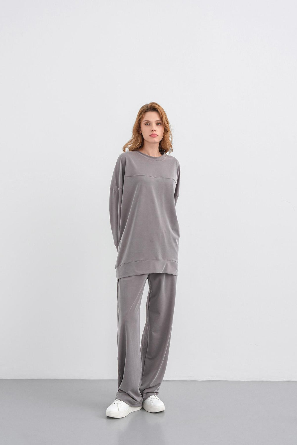 Gri Kadın Tencel Karışımlı Yumuşak Dokulu Nervürlü Bol Paça Basic Alt-Üst Takım