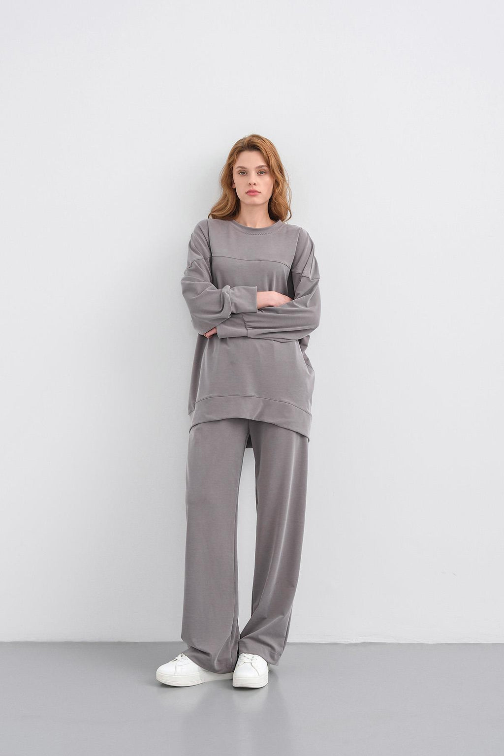 Gri Kadın Tencel Karışımlı Yumuşak Dokulu Nervürlü Bol Paça Basic Alt-Üst Takım