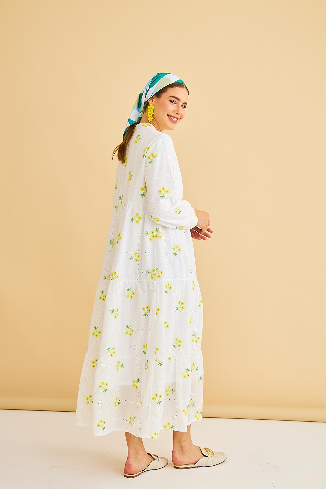 Guıpure Nakışlı ve Düğmeli Brode Oversize Sarı Elbise