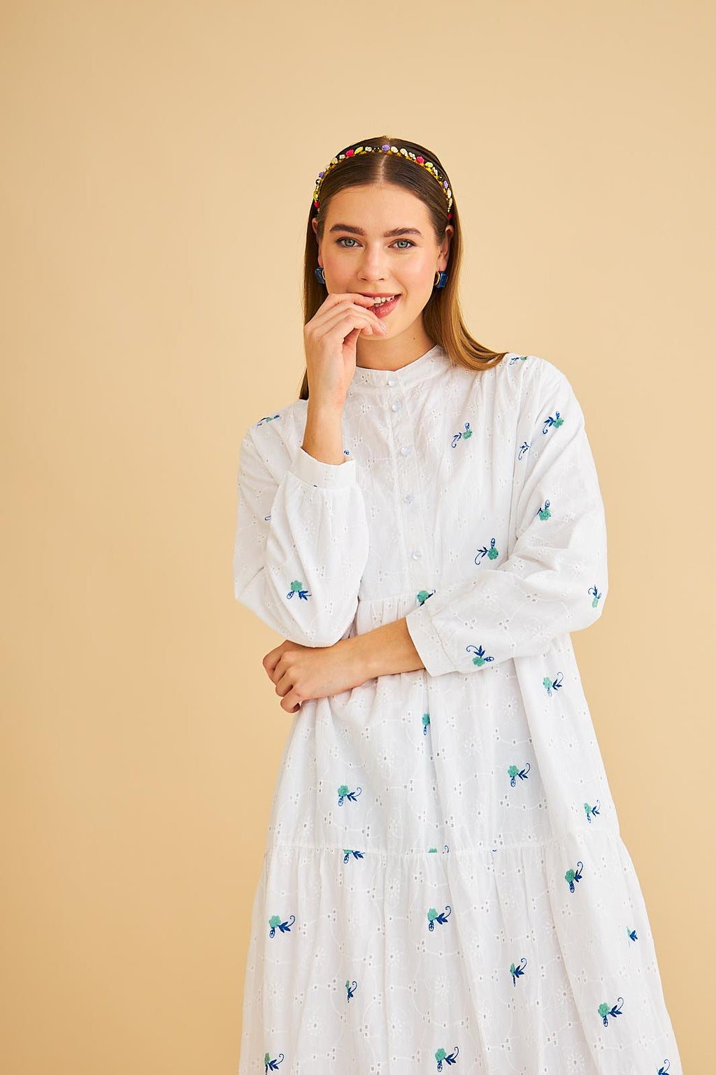 Guıpure Nakışlı ve Düğmeli Brode Oversize Yeşil Elbise